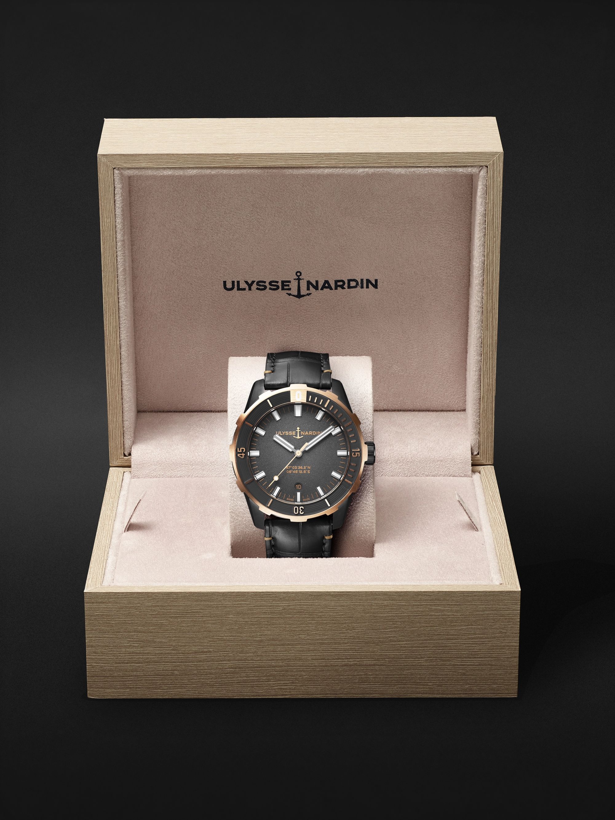 ULYSSE NARDIN Diver Automatic 42mm Stainless Steel, PVD-Plated and Alligator Watch, Ref. No. 8163-175/GREY-5N