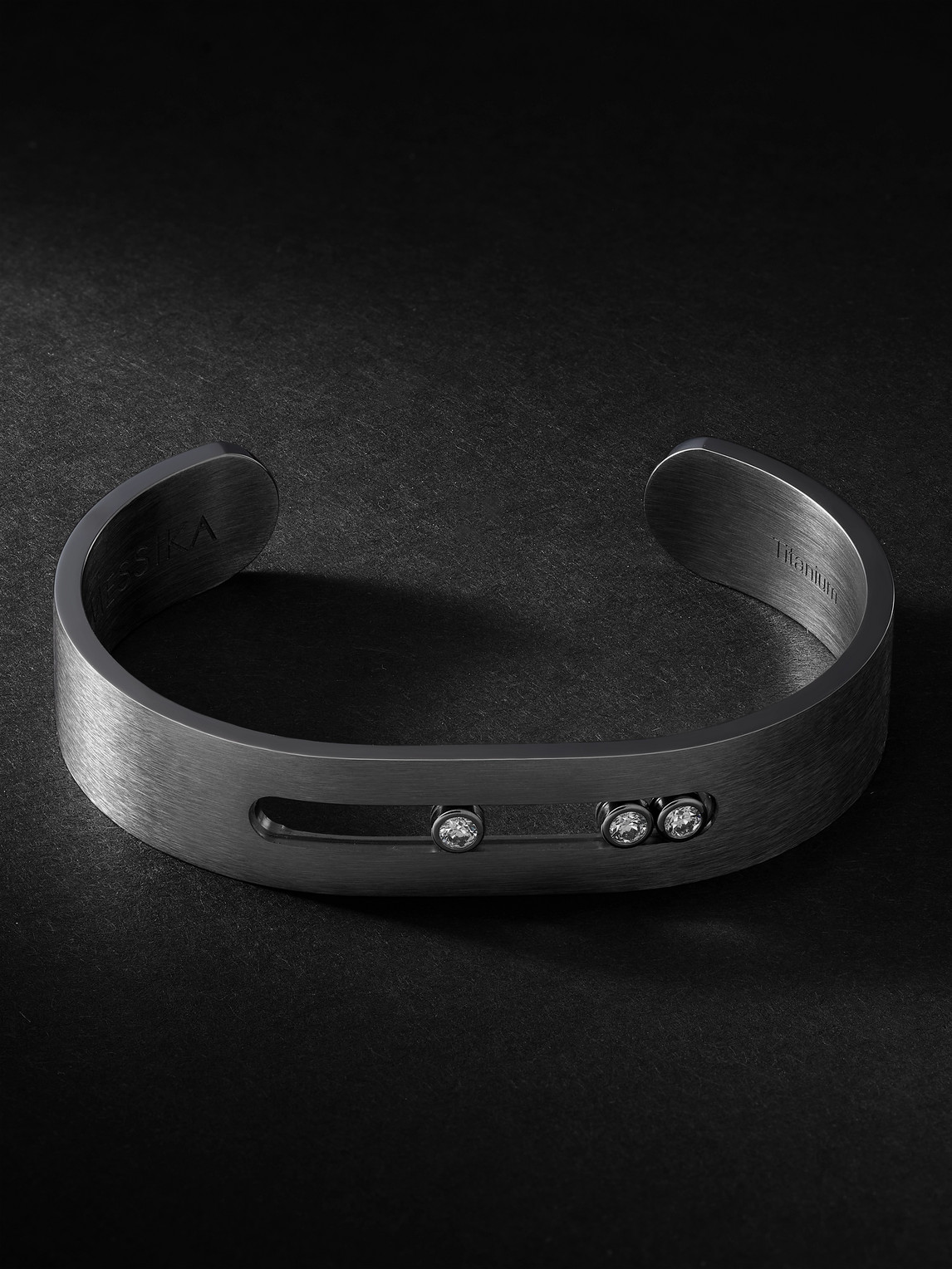 Move Graphite Titanium Diamond Cuff