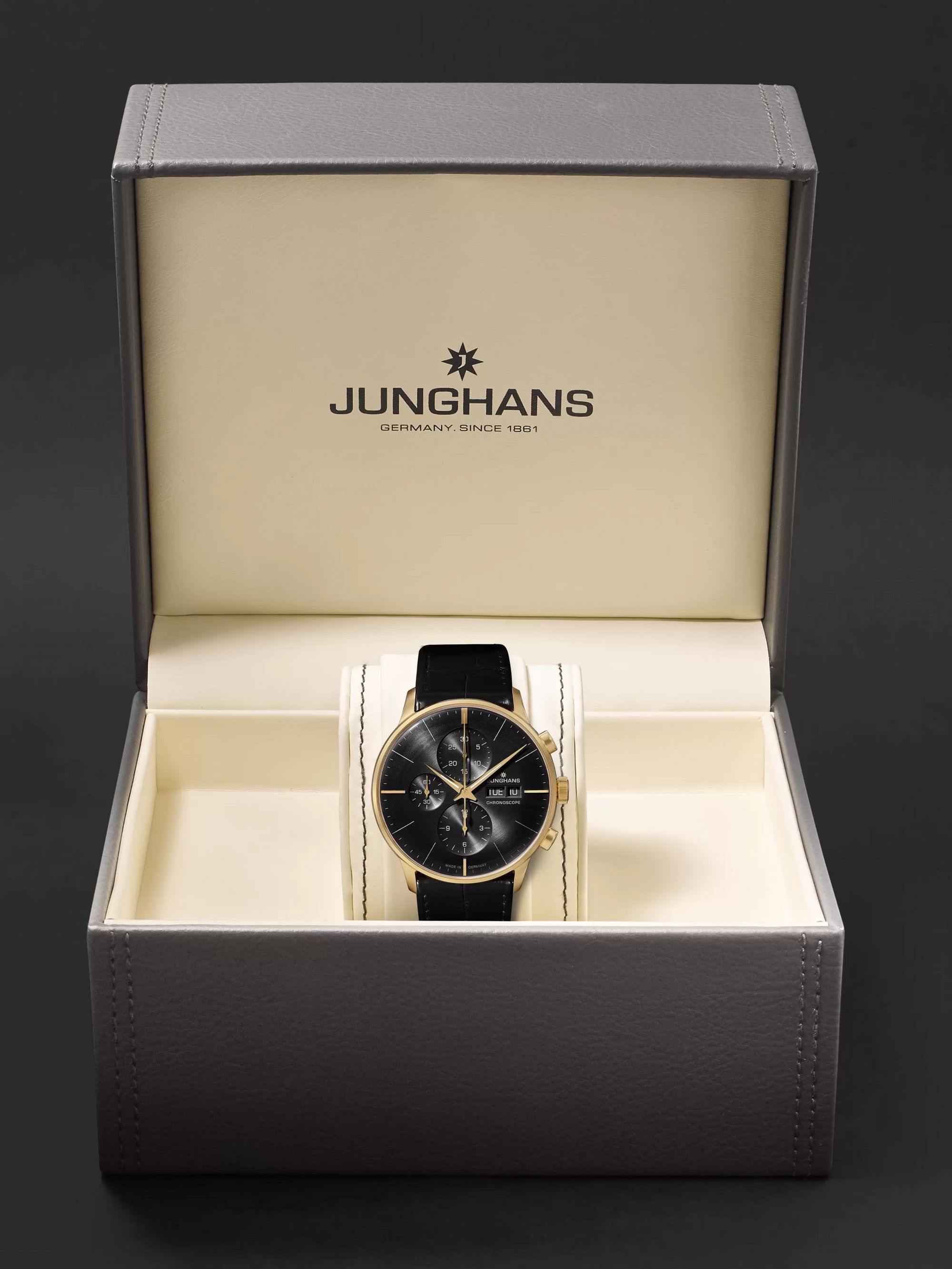 JUNGHANS Meister Limited Edition Automatic Chronoscope 40mm 18-Karat Gold and Alligator Watch, Ref. No. 027/9000.02