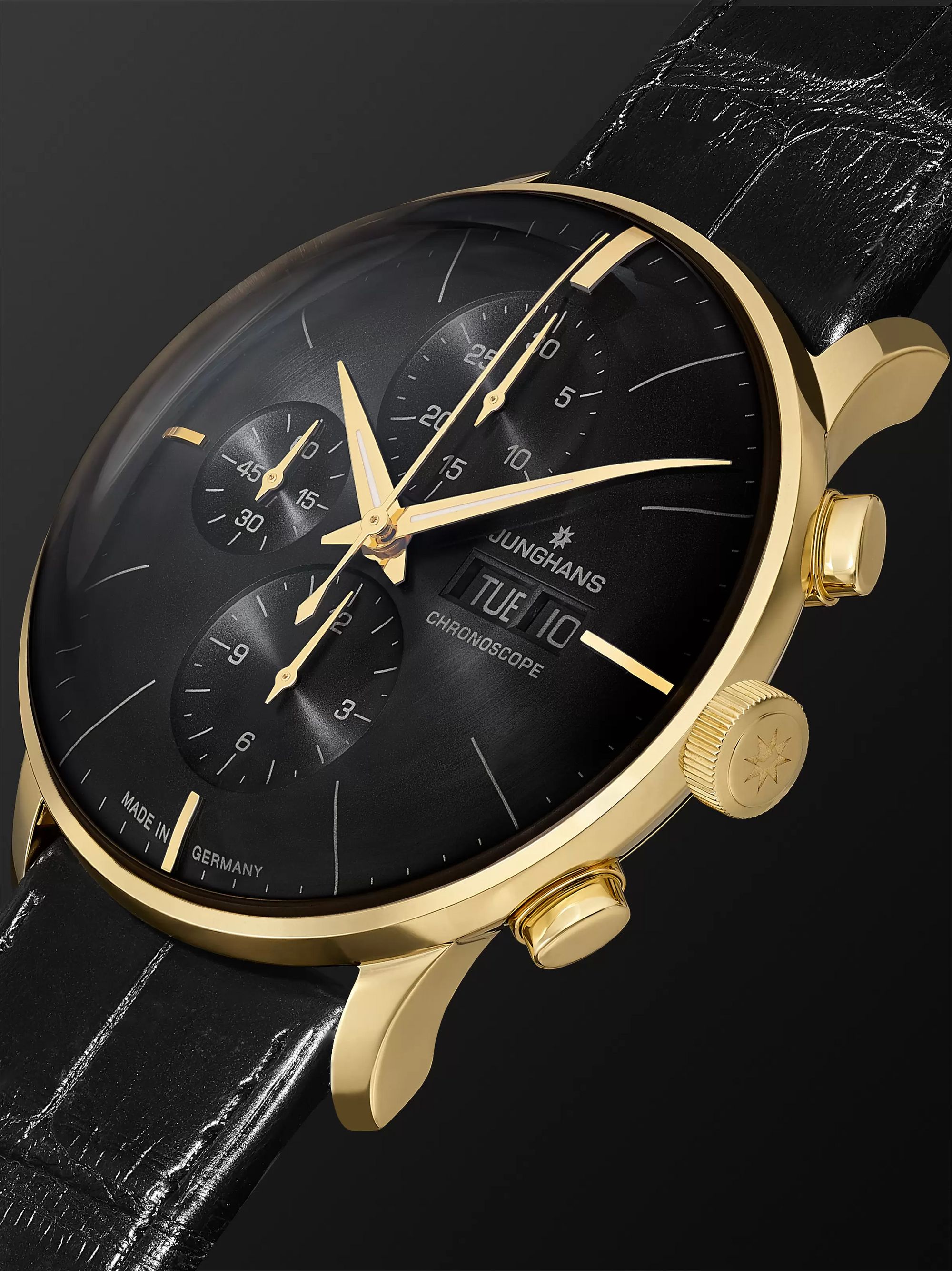 JUNGHANS Meister Limited Edition Automatic Chronoscope 40mm 18-Karat Gold and Alligator Watch, Ref. No. 027/9000.02