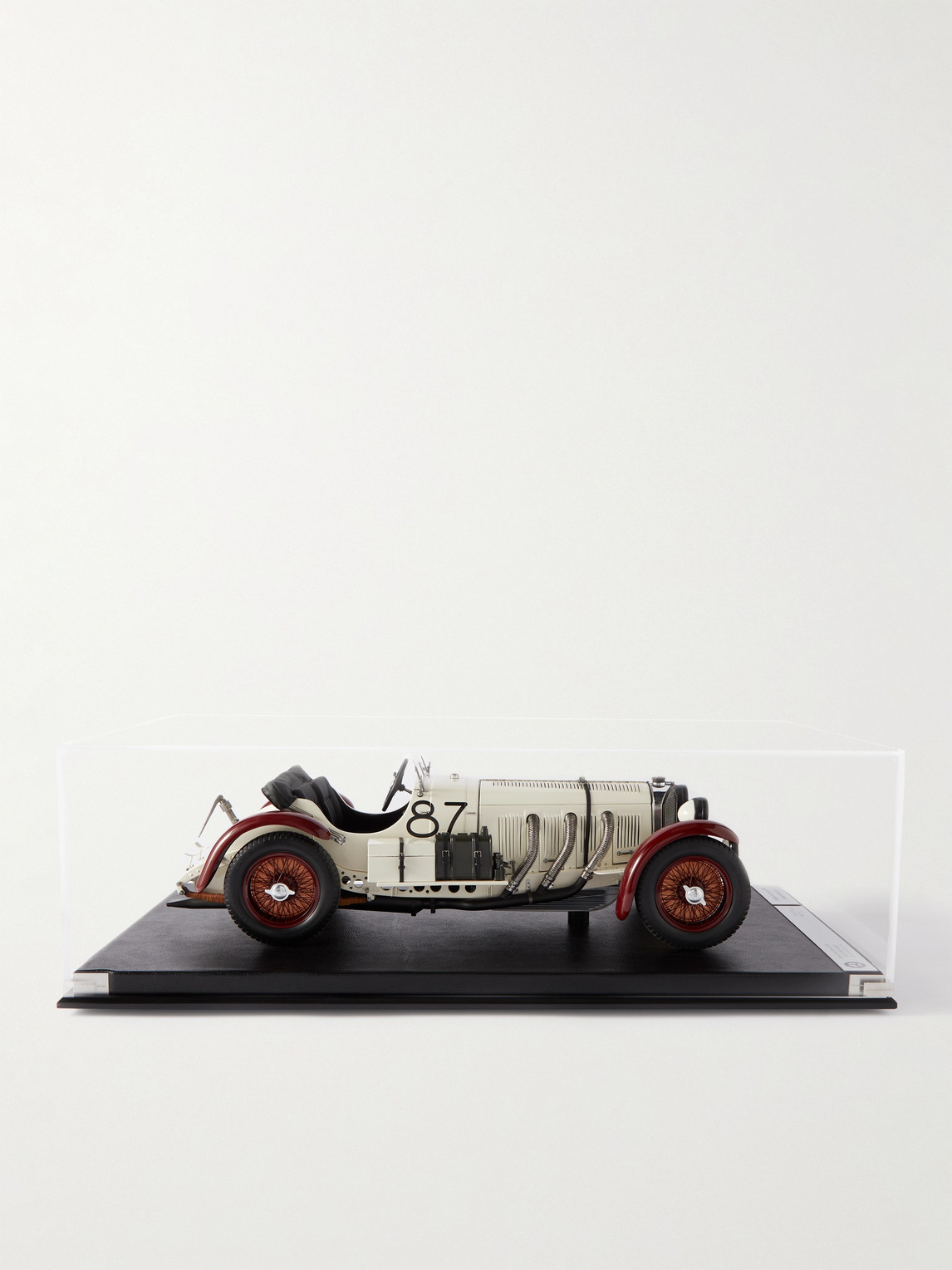 Mercedes-Benz SSKL 1:8 Model Car