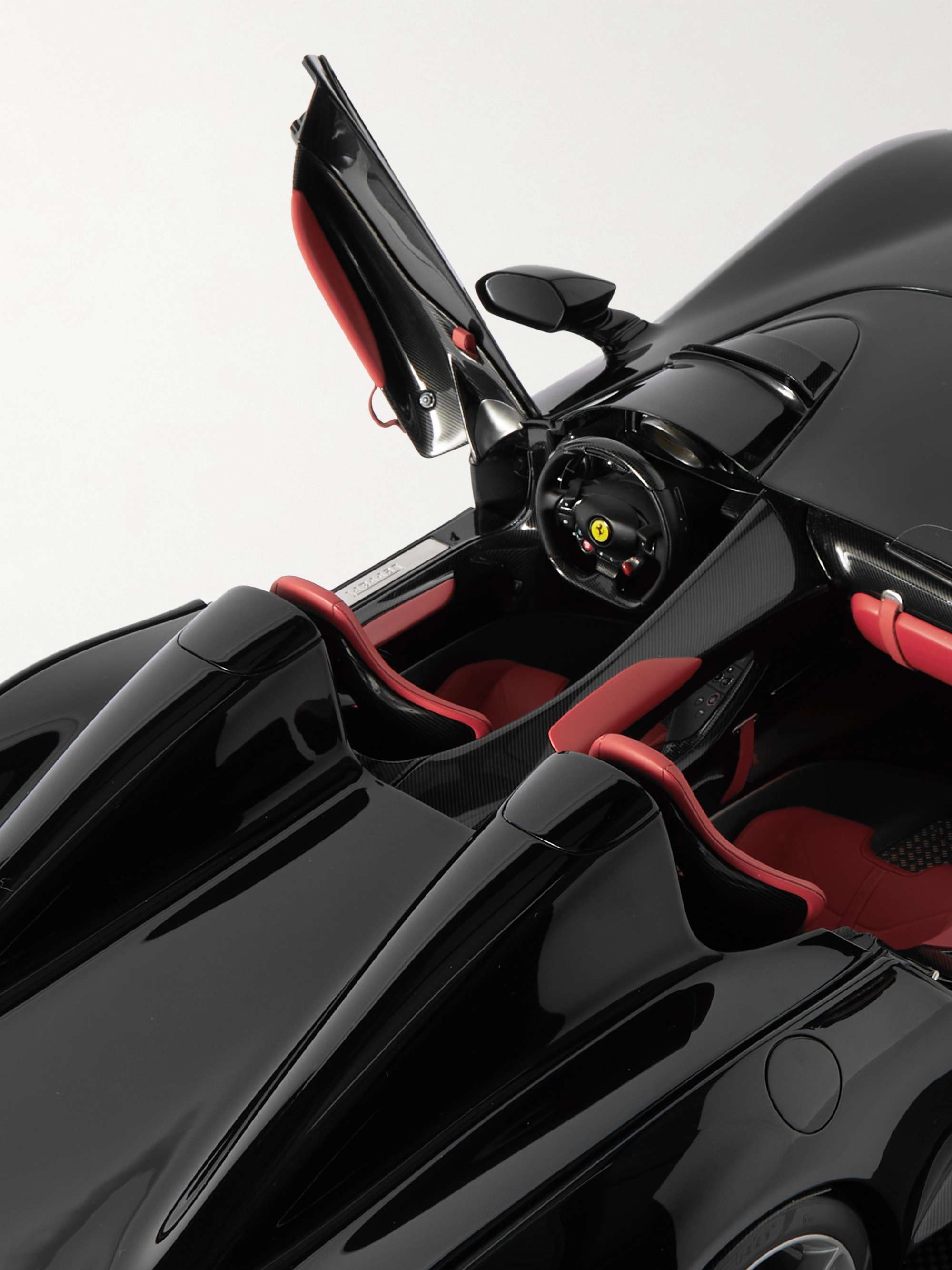 AMALGAM COLLECTION Ferrari Monza SP2 1:8 Model Car