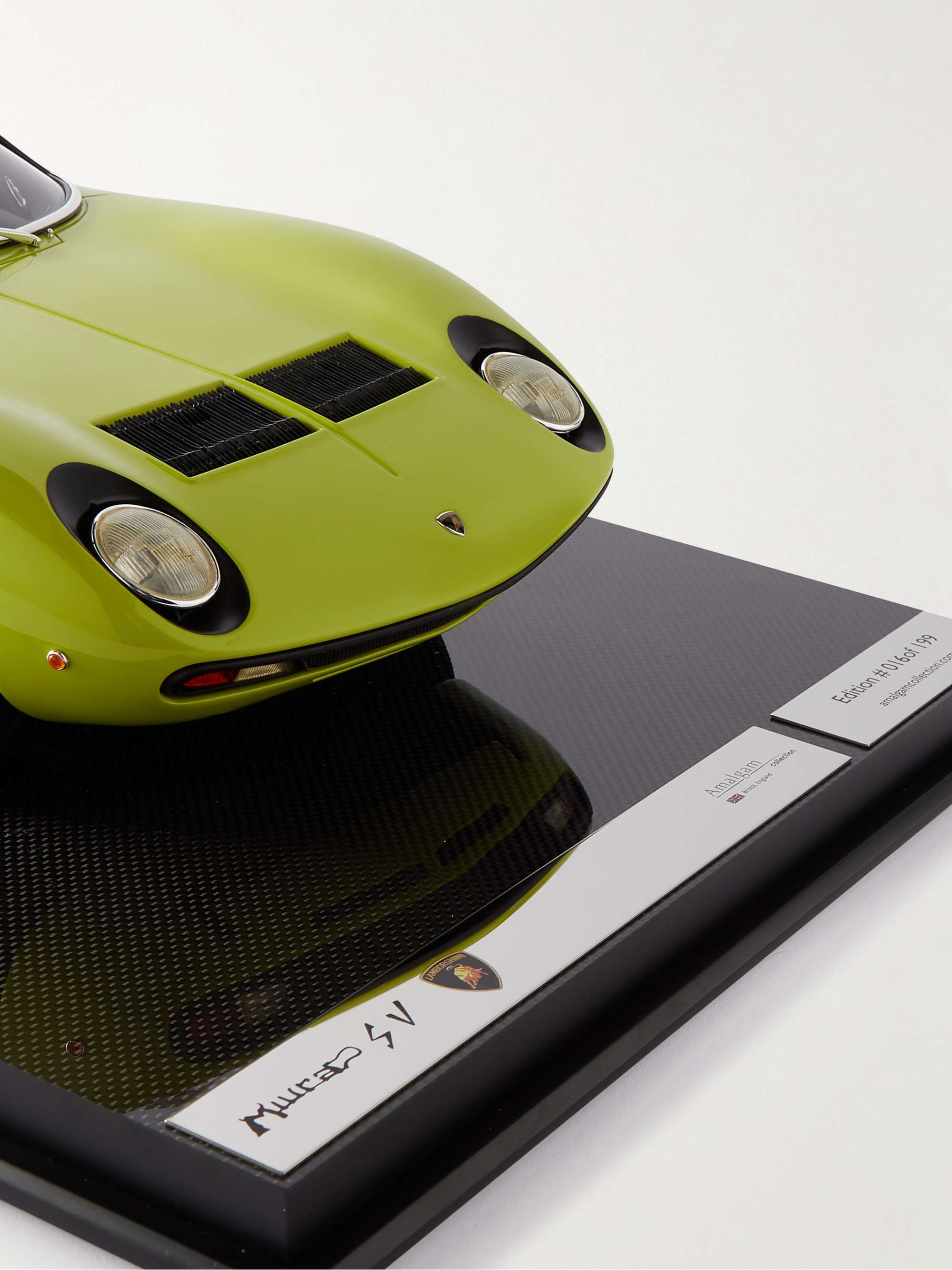 AMALGAM COLLECTION Lamborghini Miura P400 SV (1971) 1:8 Model Car