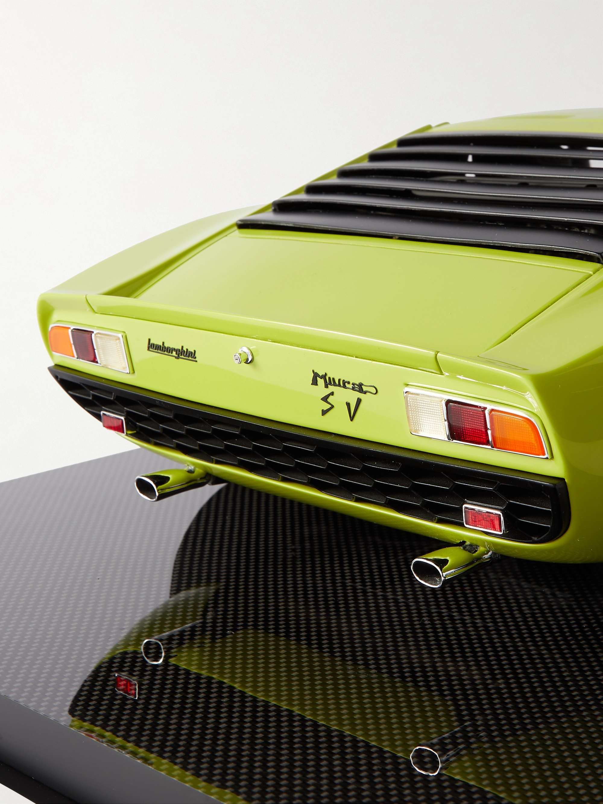 AMALGAM COLLECTION Lamborghini Miura P400 SV (1971) 1:8 Model Car