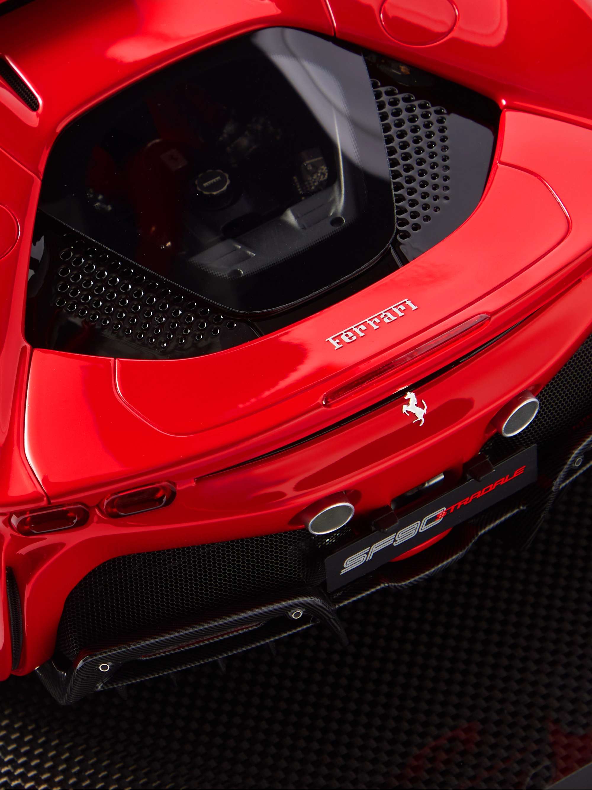 AMALGAM COLLECTION Ferrari SF90 Stradale 1:12 Model Car