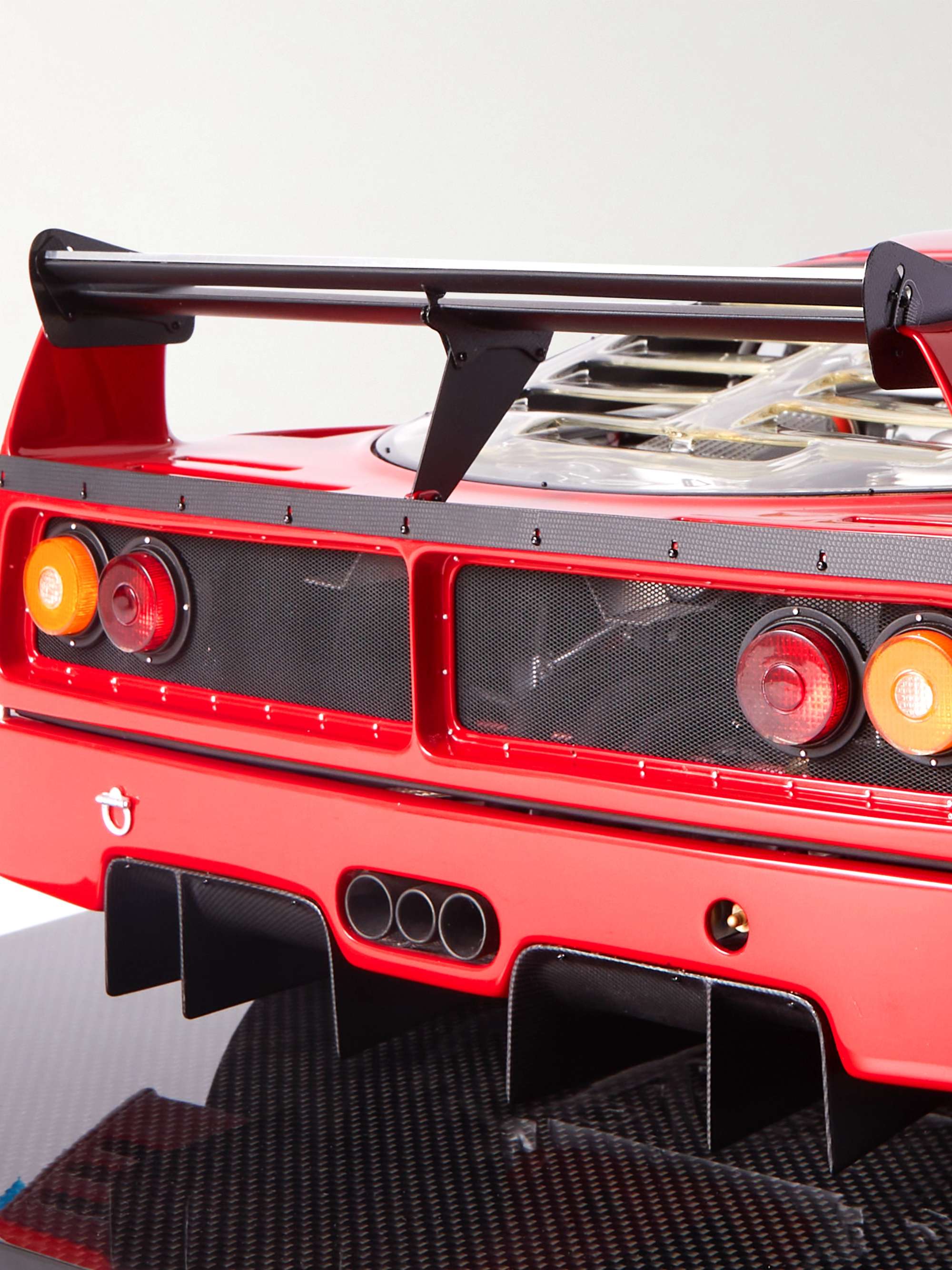 AMALGAM COLLECTION Ferrari F40 Competizione 1:8 Model Car