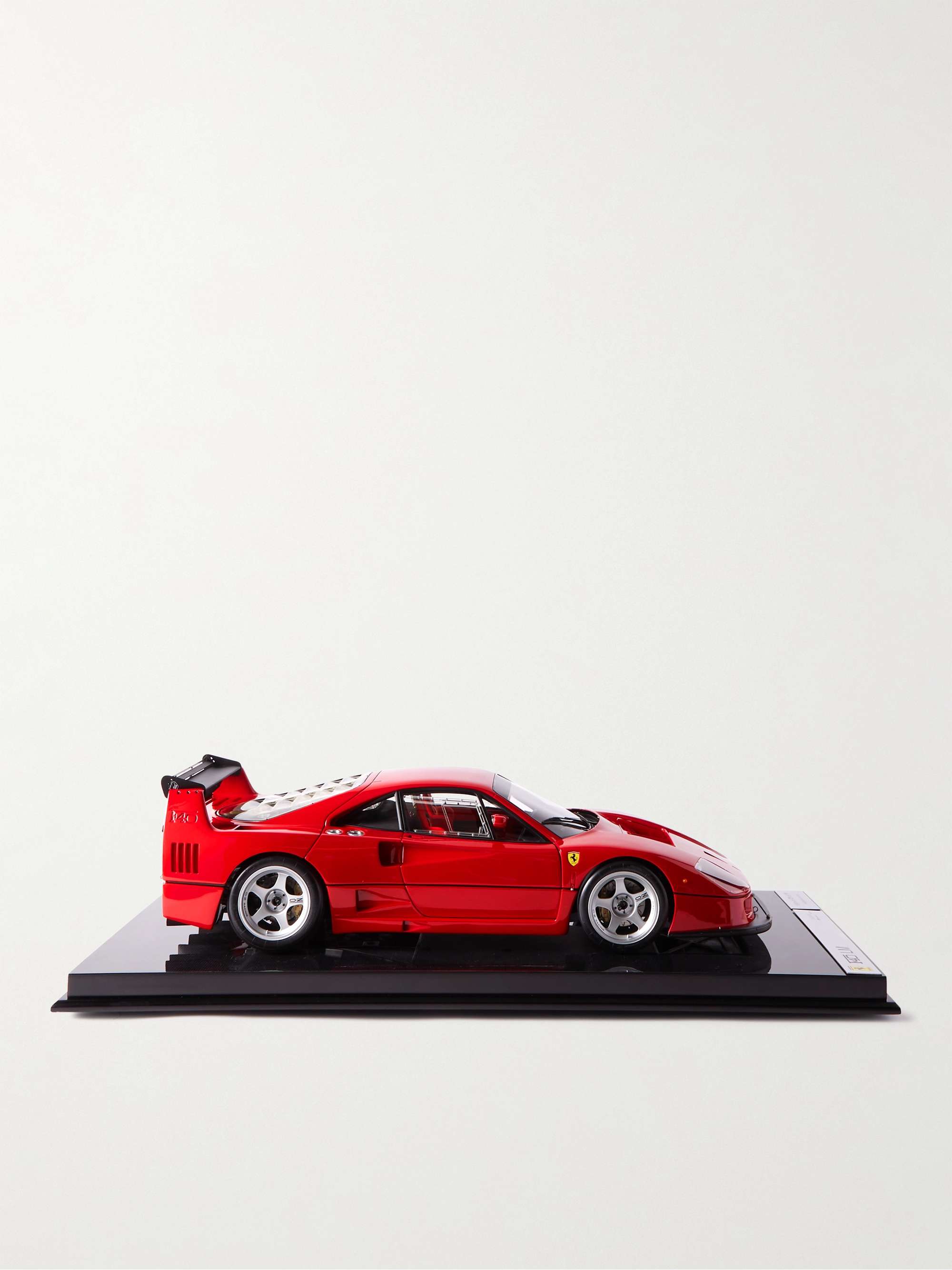 AMALGAM COLLECTION Ferrari F40 Competizione 1:8 Model Car