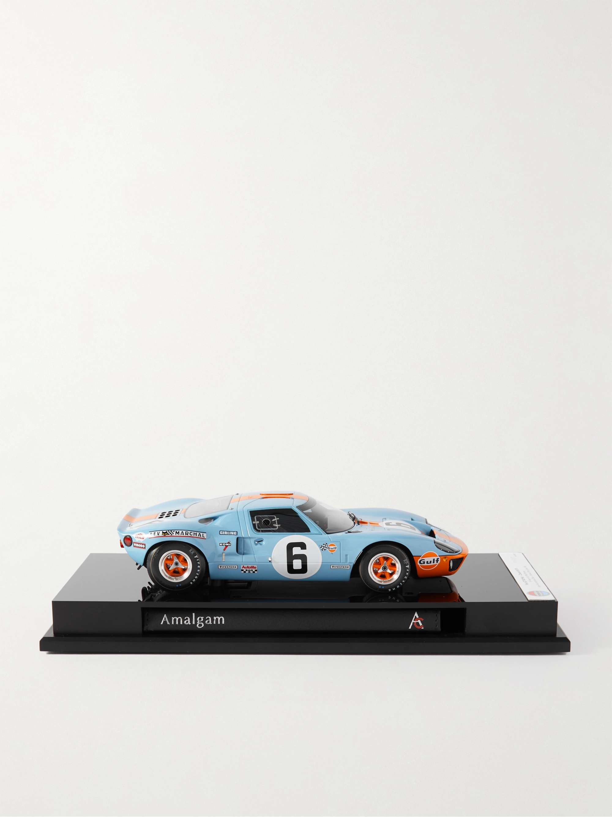 AMALGAM COLLECTION Ford GT40 LeMans (1969) 1:18 Model Car