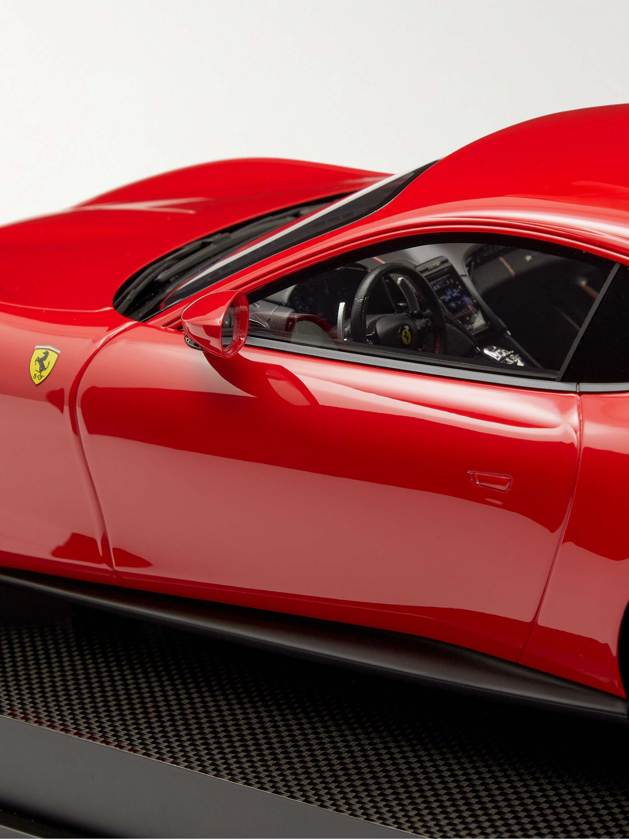 AMALGAM COLLECTION Ferrari Roma 1:12 Model Car