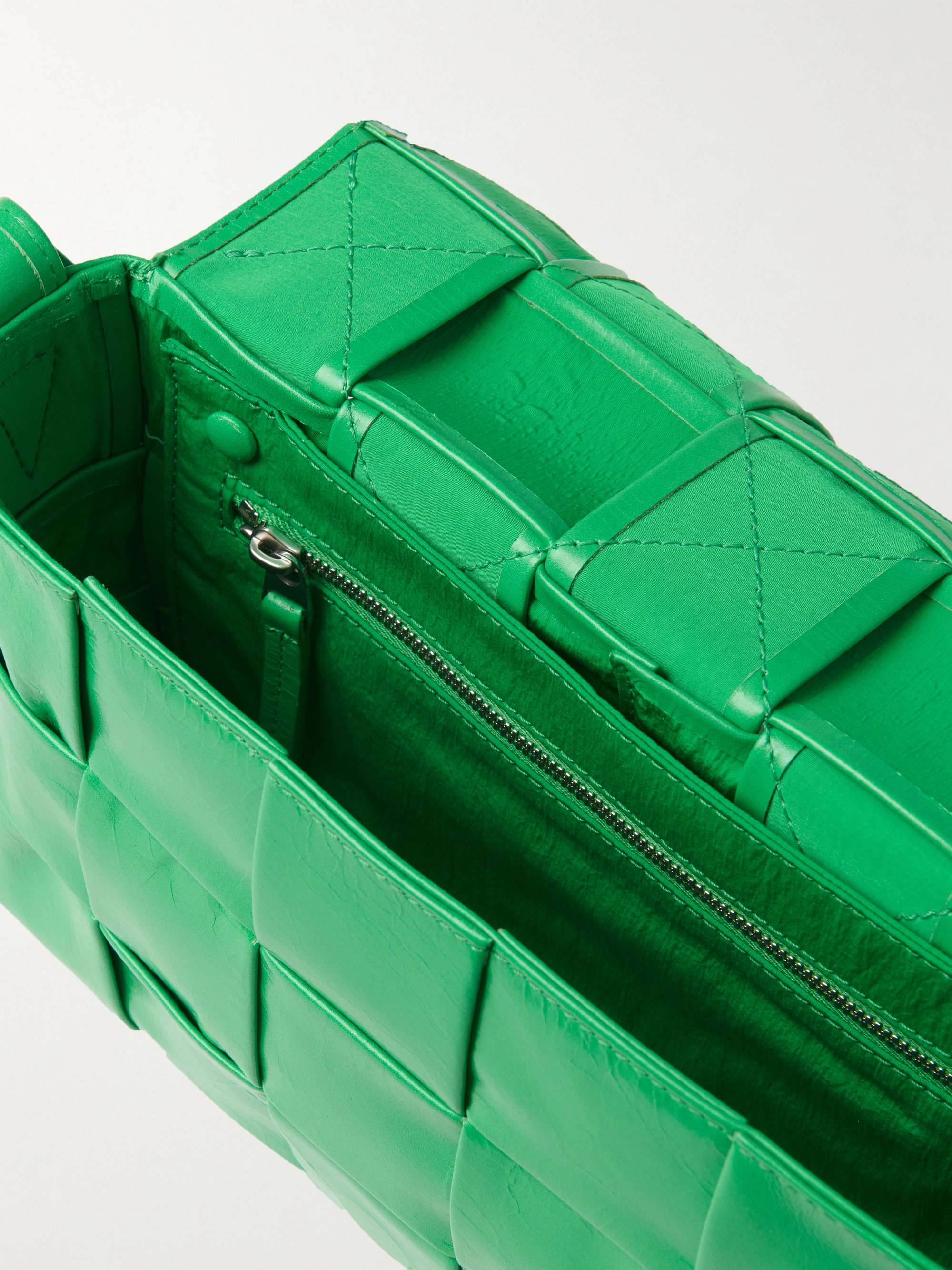 BOTTEGA VENETA Cassette Intrecciato Leather Messenger Bag