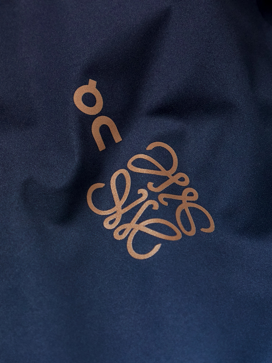 Shop Loewe On Logo-print Dégradé Recycled Shell Hooded Half-zip Jacket In Blue