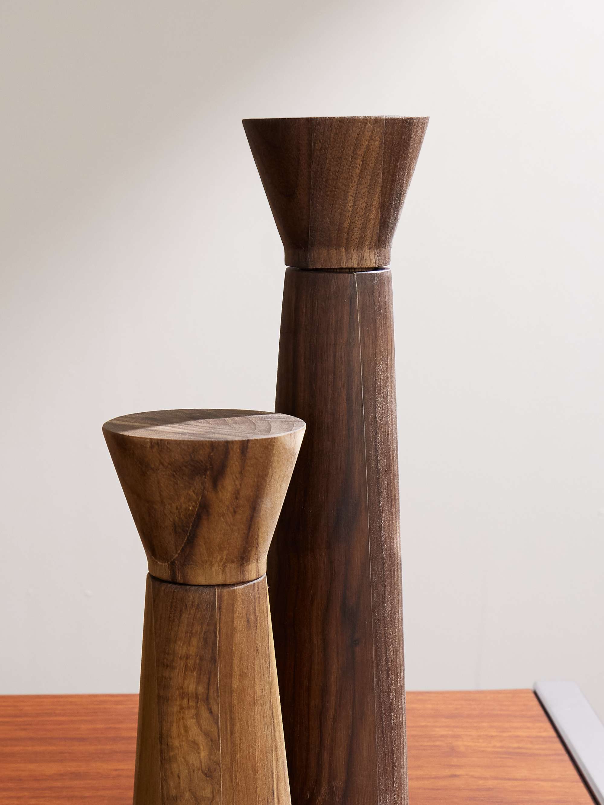 THE CONRAN SHOP Walnut and Teak Wood Salt and Pepper Grinder Set