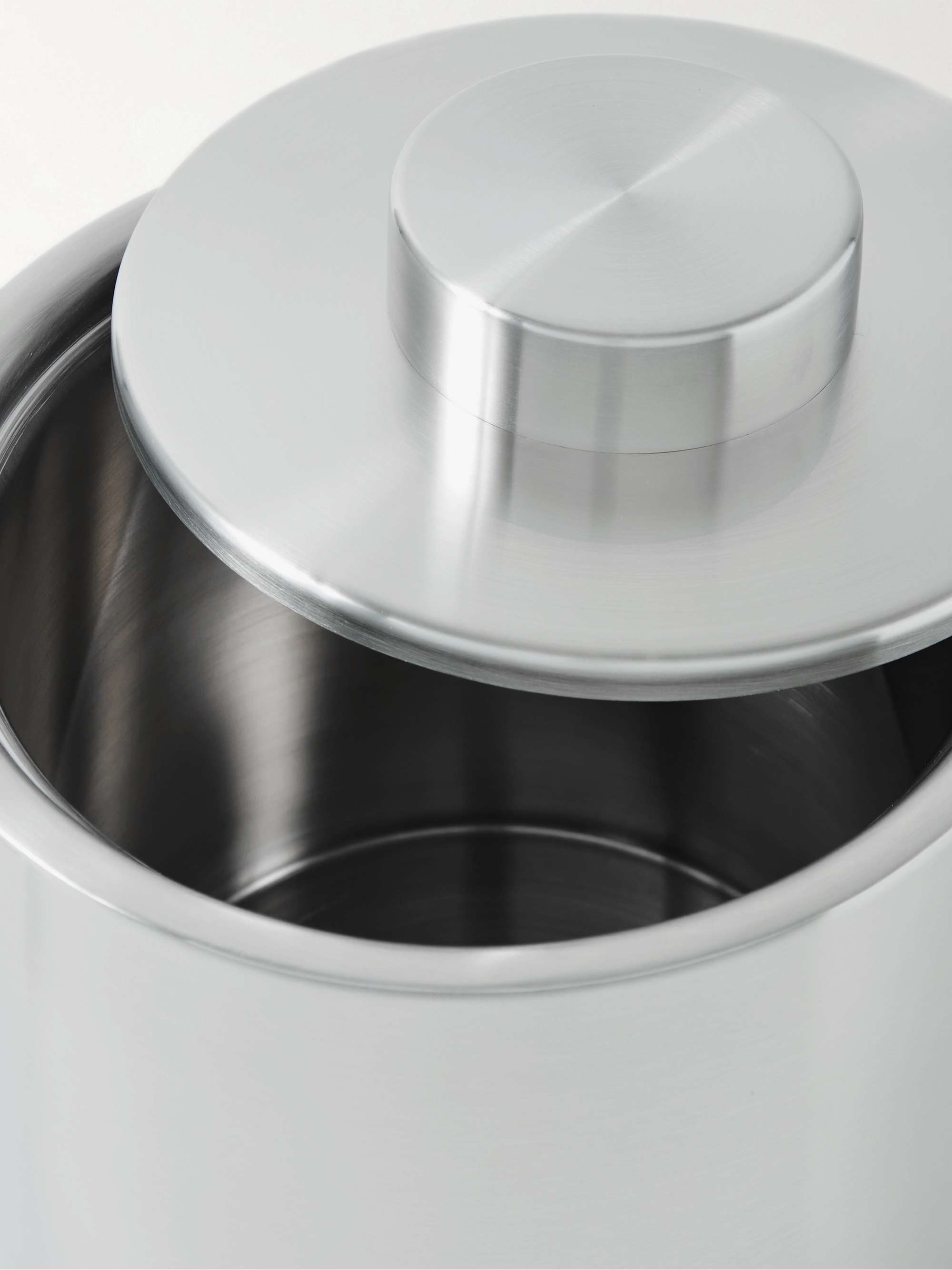 Stainless steel ice deals bucket with tongs