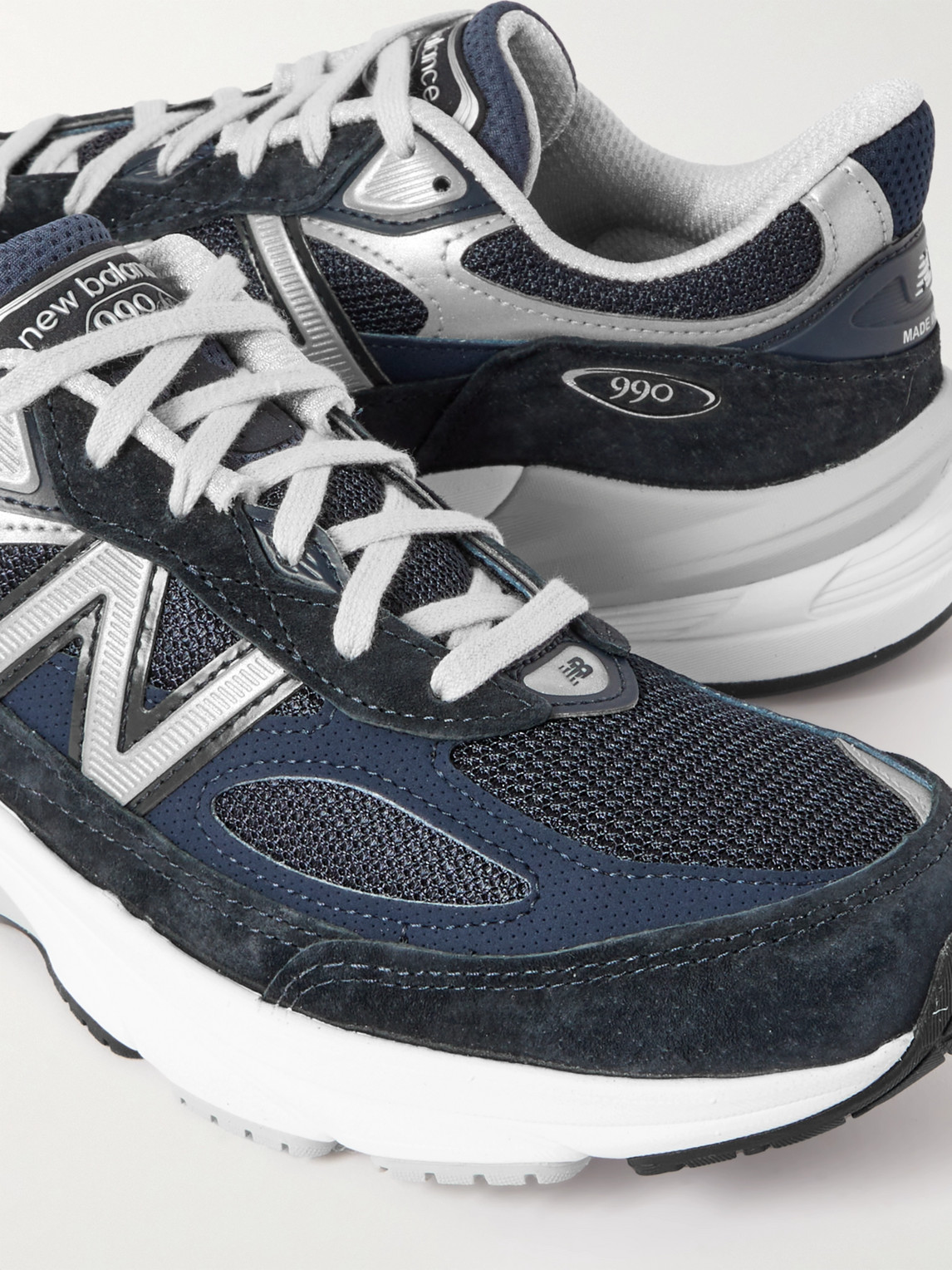 New Balance Printed Suede Mesh Sneakers With Cushioned Sole In Blue