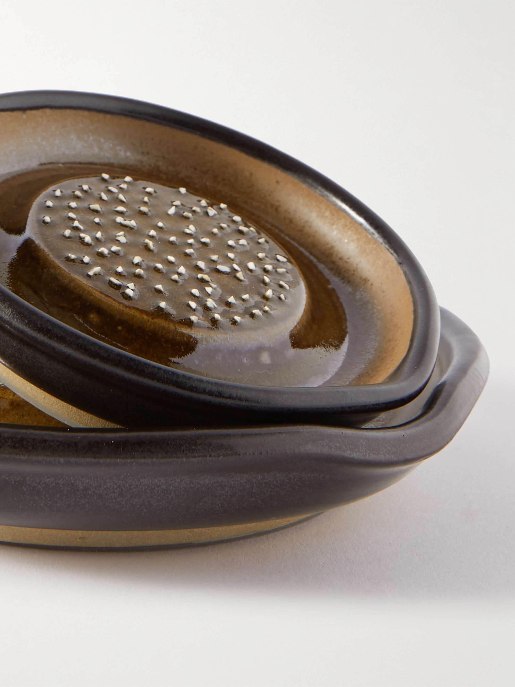 JAPAN BEST Set of Three Glazed Ceramic Grater Set