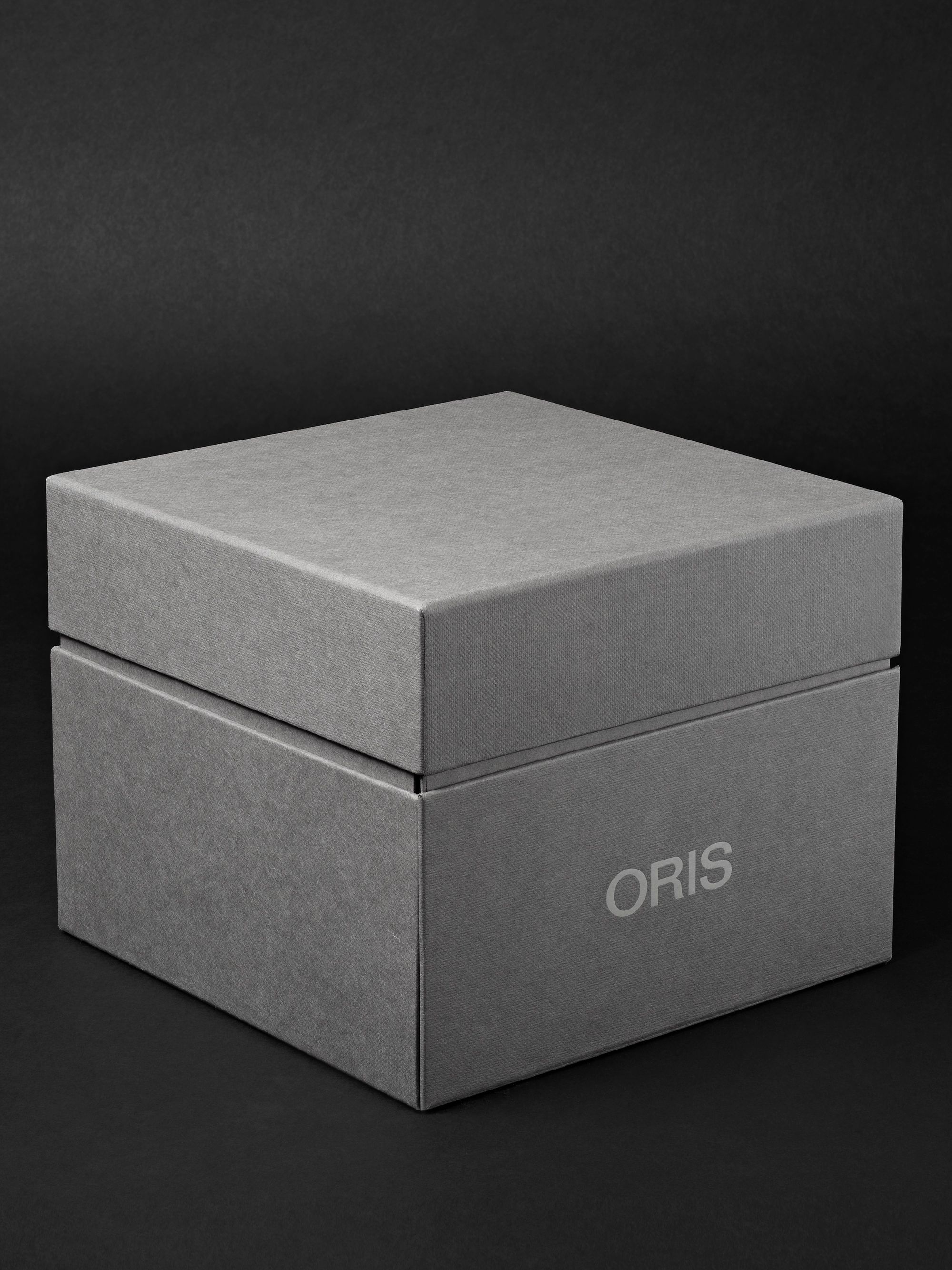 ORIS Aquis Date Upcycle Automatic 41.5mm Stainless Steel Watch, Ref. No. 01 733 7766 4150-Set