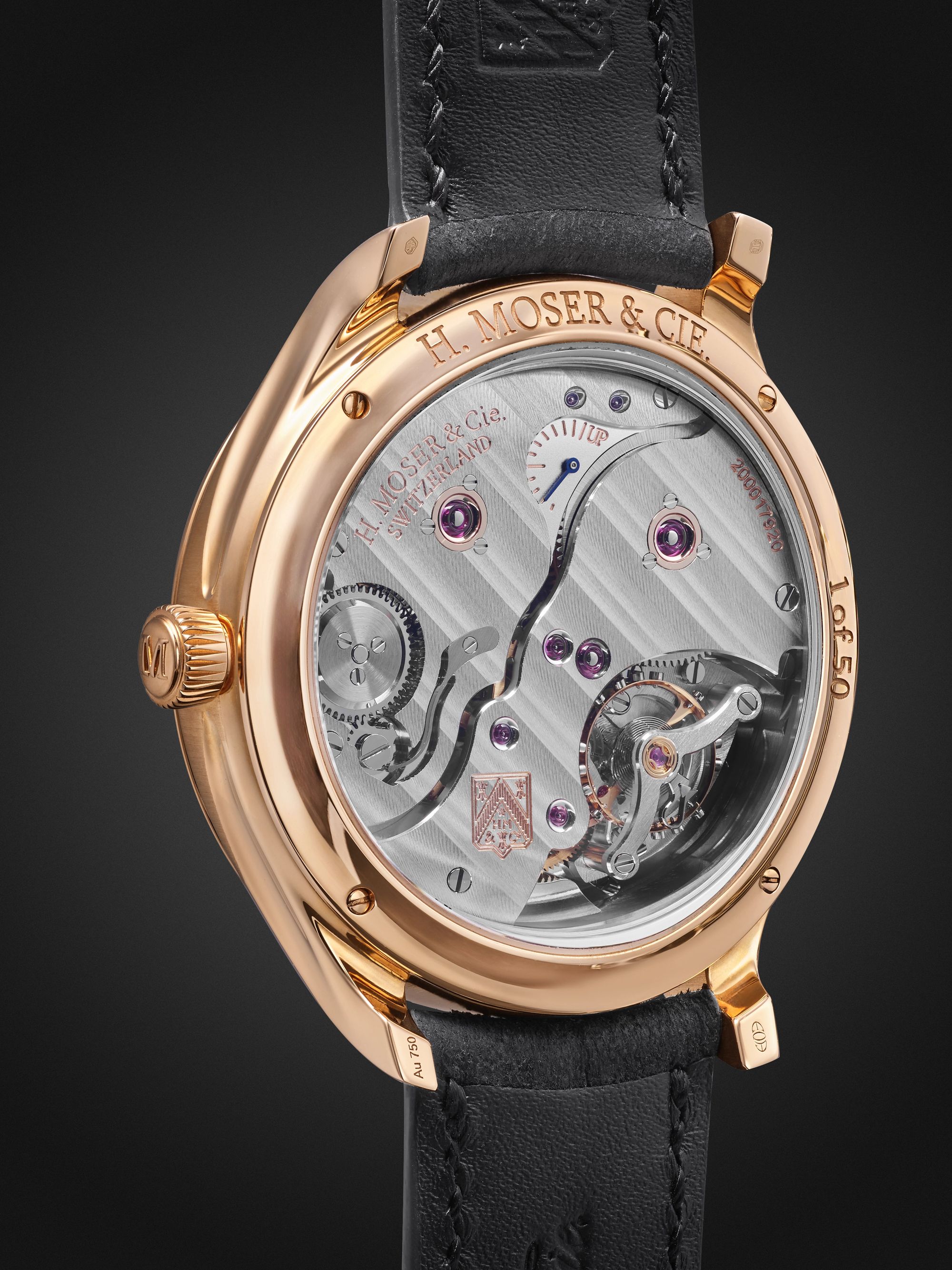 H. MOSER & CIE. ساعة Endeavour Perpetual Moon ذات الإصدار المحدود يدوية التعبئة من الذهب الأحمر عيار 18 قيراط والجلد بقطر 42 مم، الرقم المرجعي. ‎1801-0402
