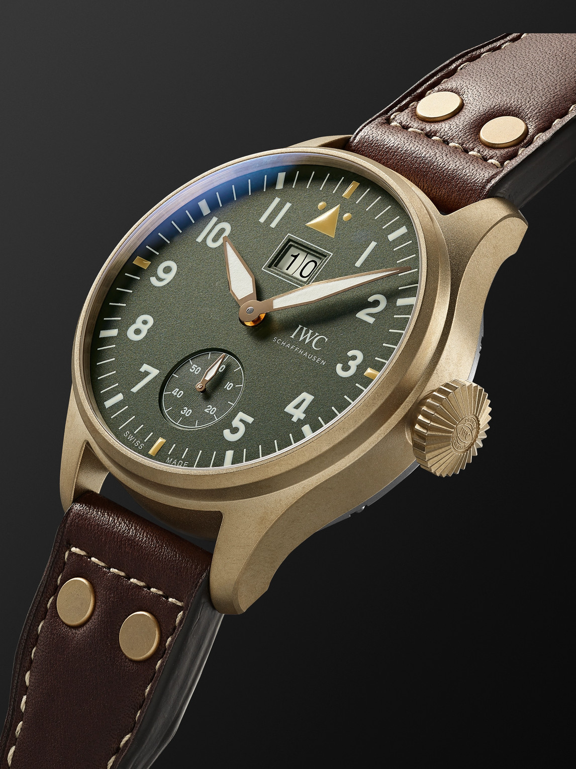 Shop Iwc Schaffhausen Big Pilot's Big Date Spitfire ‘mission Accomplished' Limited Edition Hand-wound 46.2mm Bronze And Le In Green