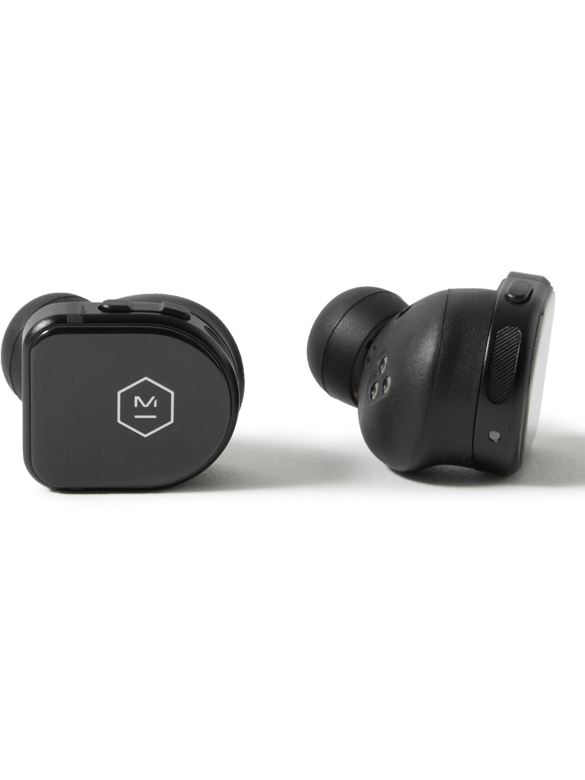 MASTER & DYNAMIC – MW08 Sport Wireless Sapphire Glass In-Ear Headphones