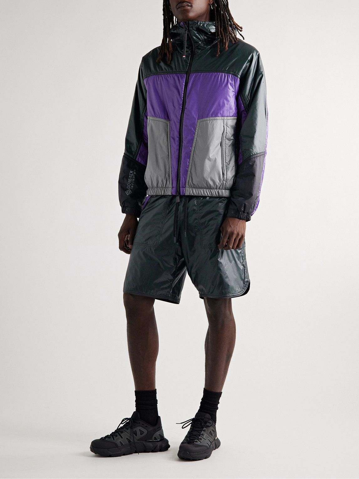 Moncler Peyrus Hooded Sports Jacket In Blue