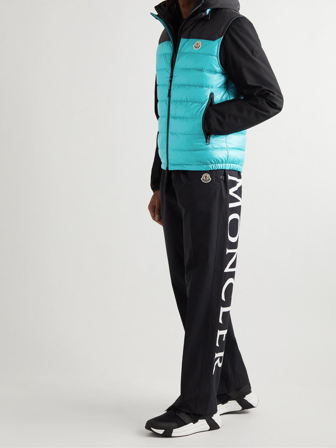 MONCLER ORTAC LOGO-APPLIQUÉD COLOUR-BLOCK QUILTED SHELL DOWN GILET