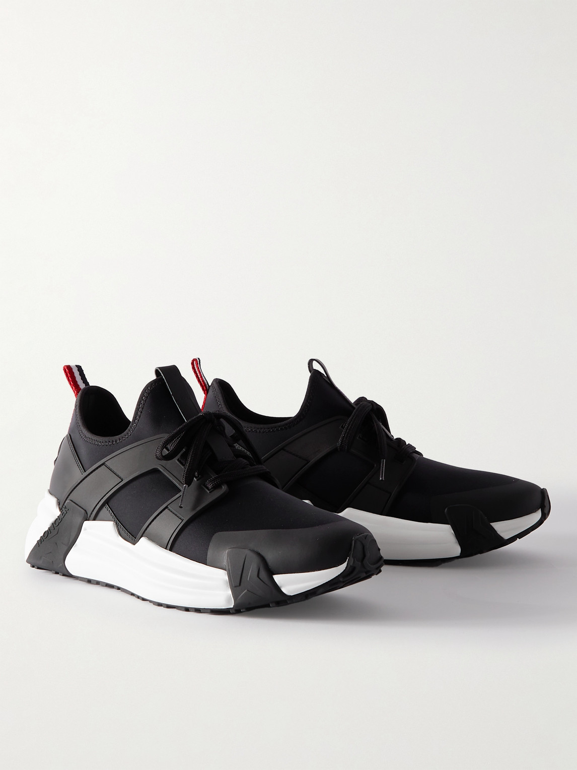 Moncler Lunarove Stretch-design Sneakers In Black