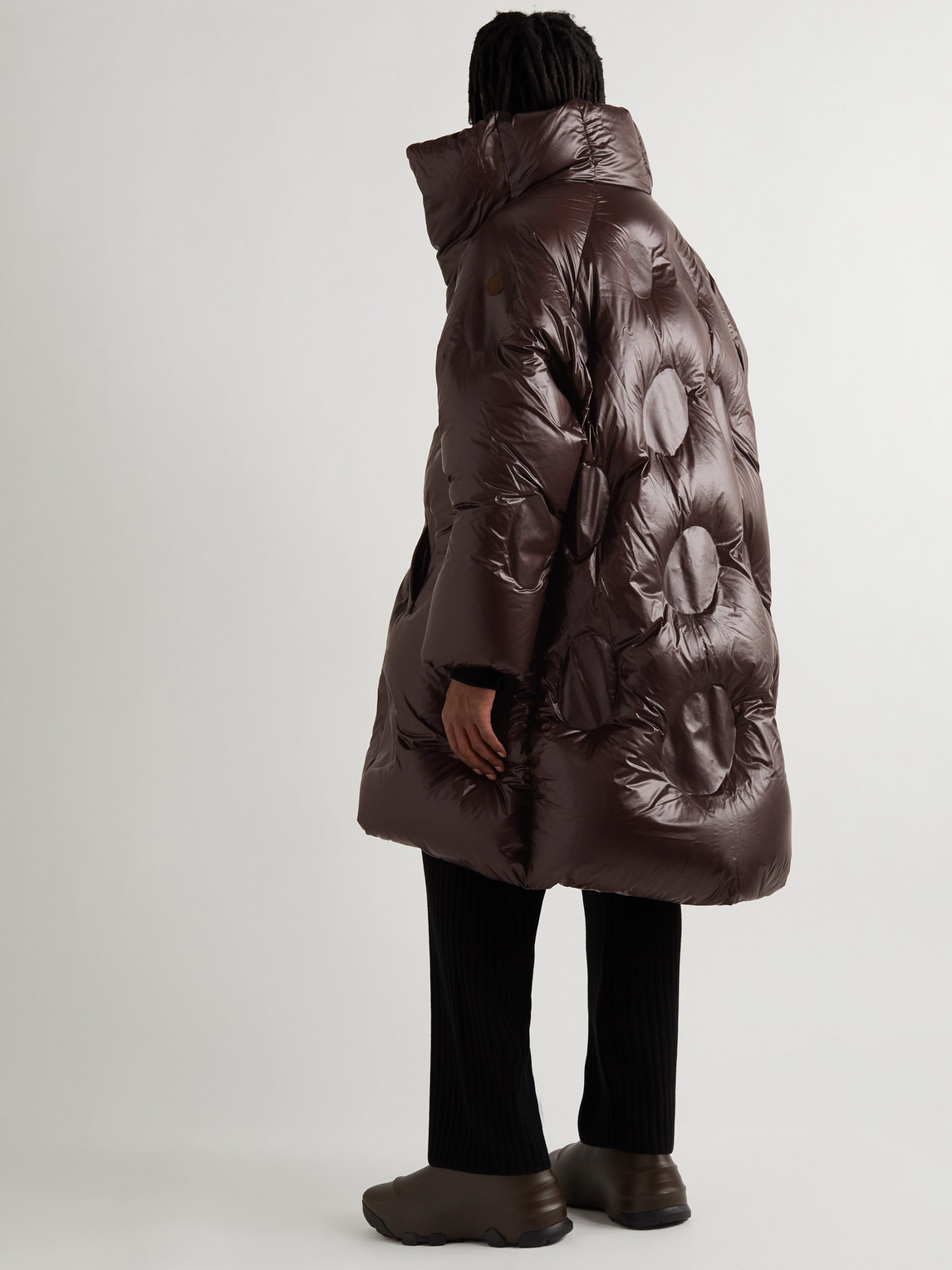 Shop Moncler Genius Dingyun Zhang Iaphia Oversized Quilted Glossed-shell Hooded Down Coat In Brown