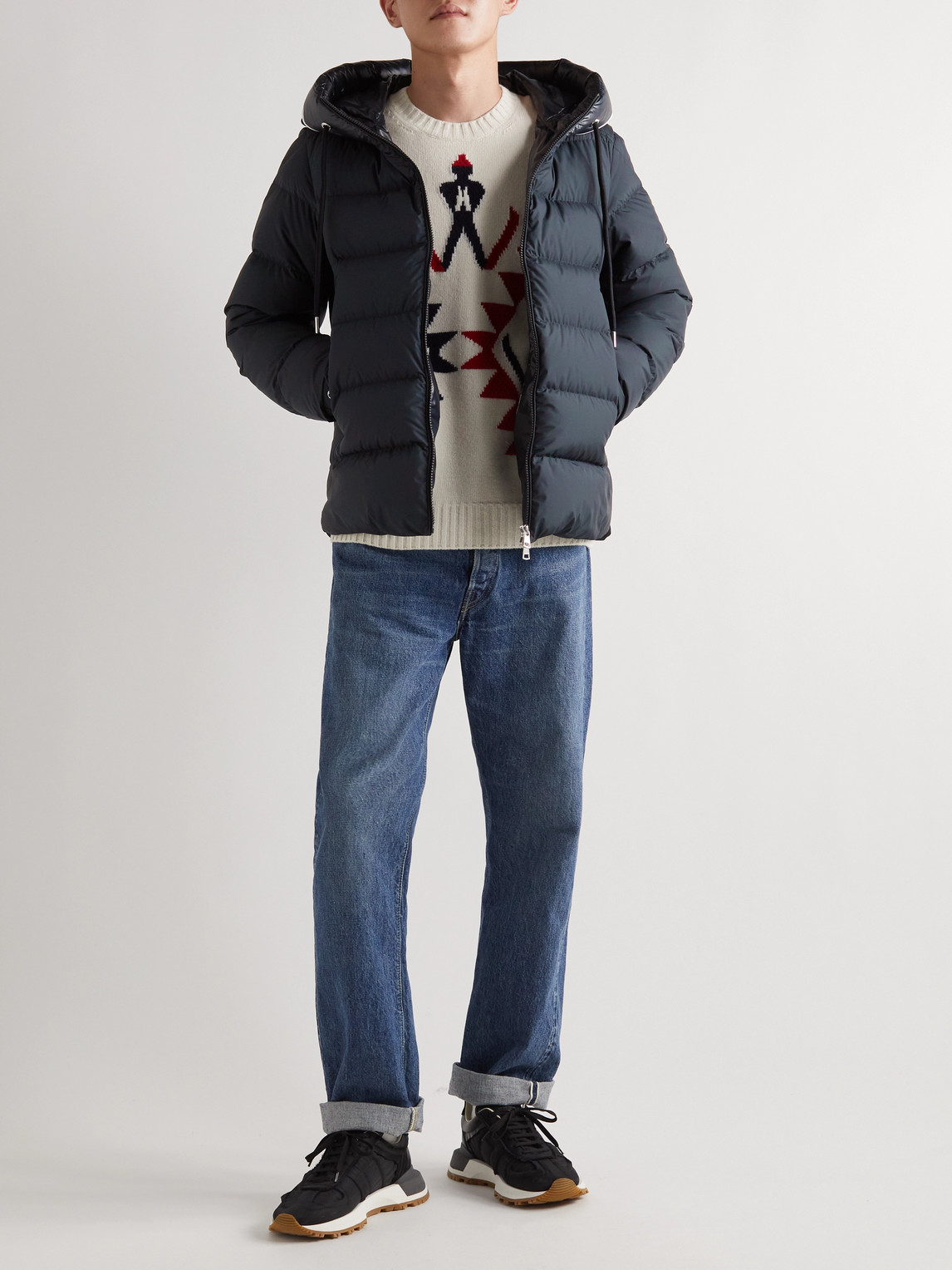 Moncler Cardere Logo-print Quilted Shell Hooded Down Jacket In Black