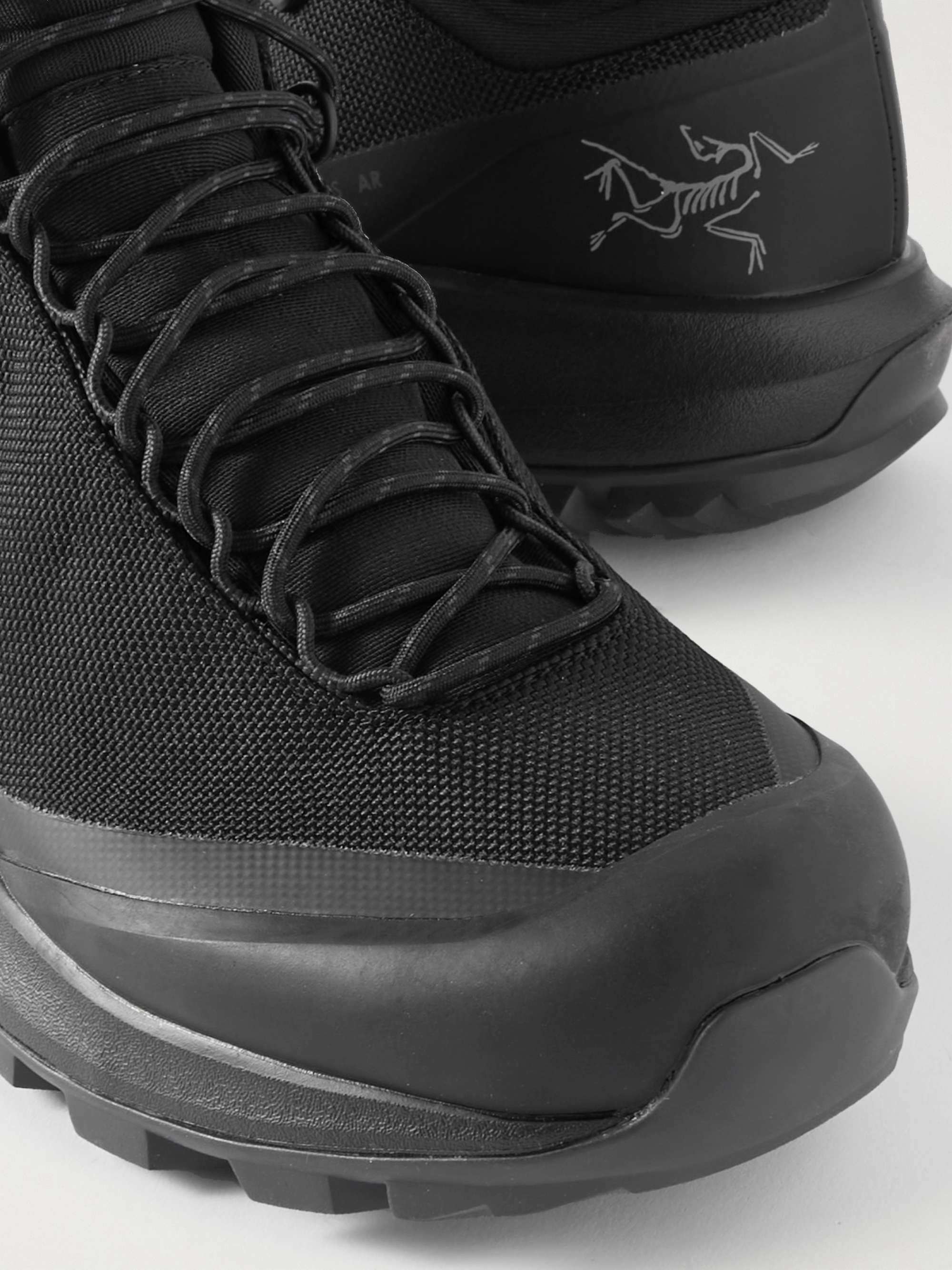 ARC'TERYX Aerios AR Mid GTX RubberTrimmed GORETEX Hiking Boots for