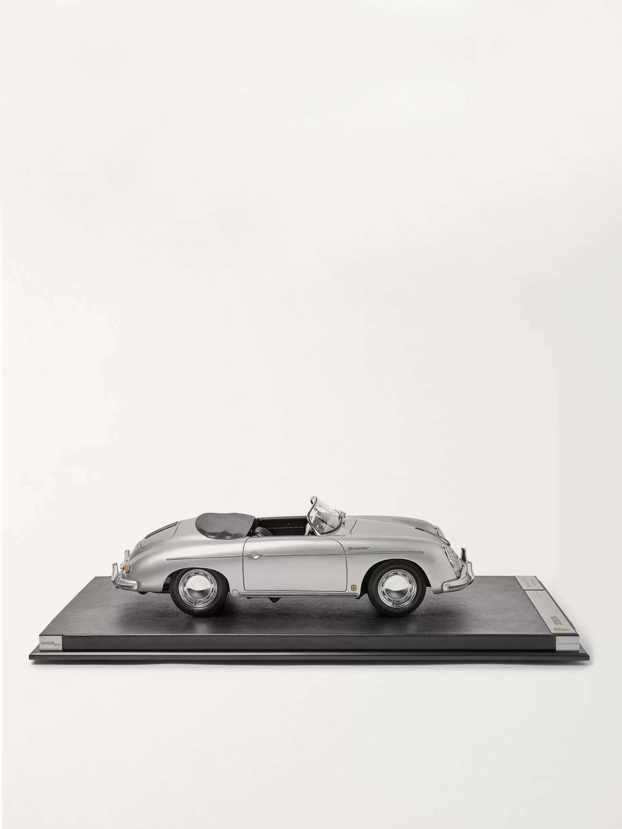 AMALGAM COLLECTION Porsche 356A Speedster 1958 1:8 Model Car