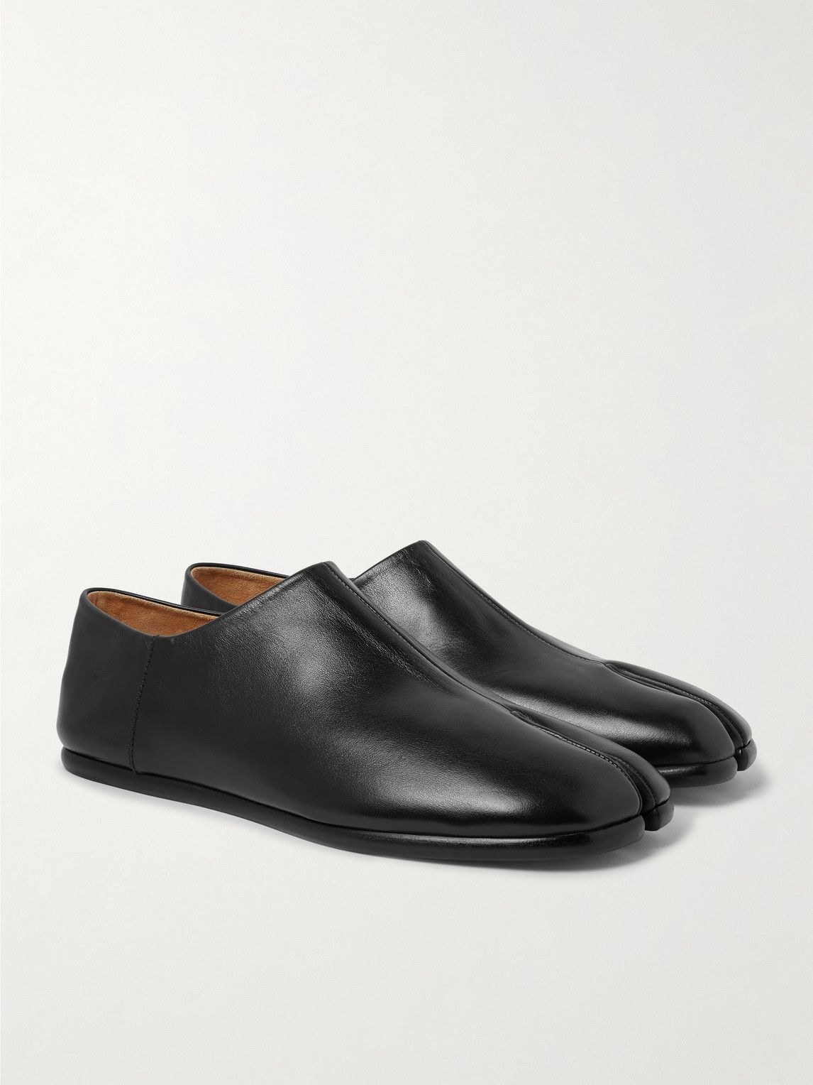 Shop Maison Margiela Tabi Split-toe Leather Collapsible-heel Loafers In Black