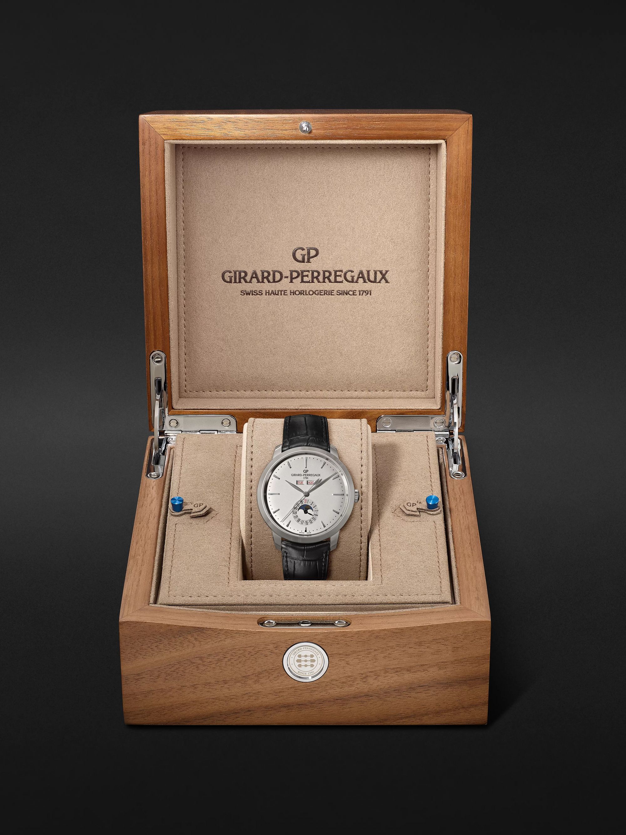 GIRARD-PERREGAUX 1966 Full Calendar Automatic 40mm Stainless Steel and Alligator Watch, Ref. No. 49535-11-131-BB60