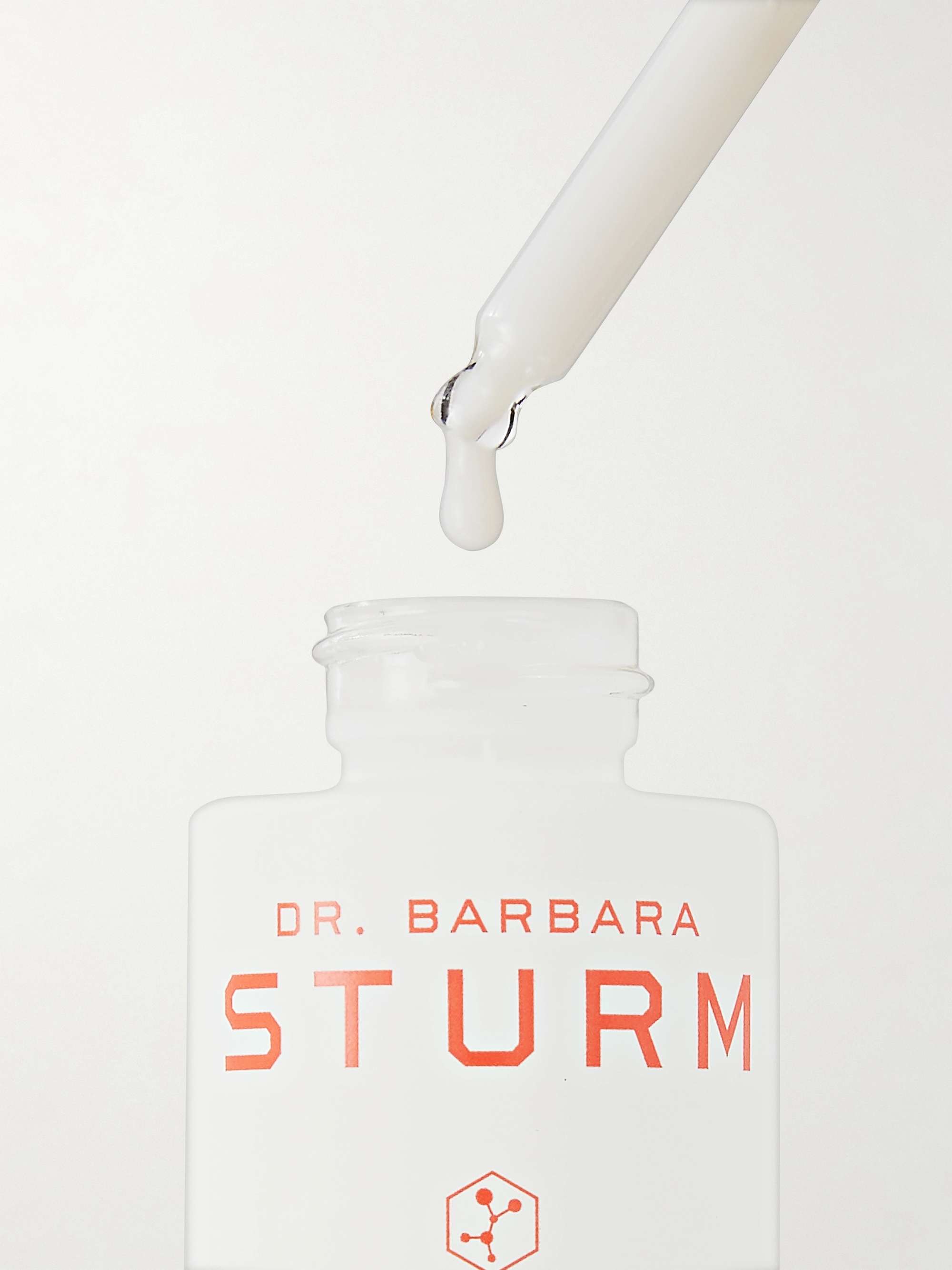 DR. BARBARA STURM 