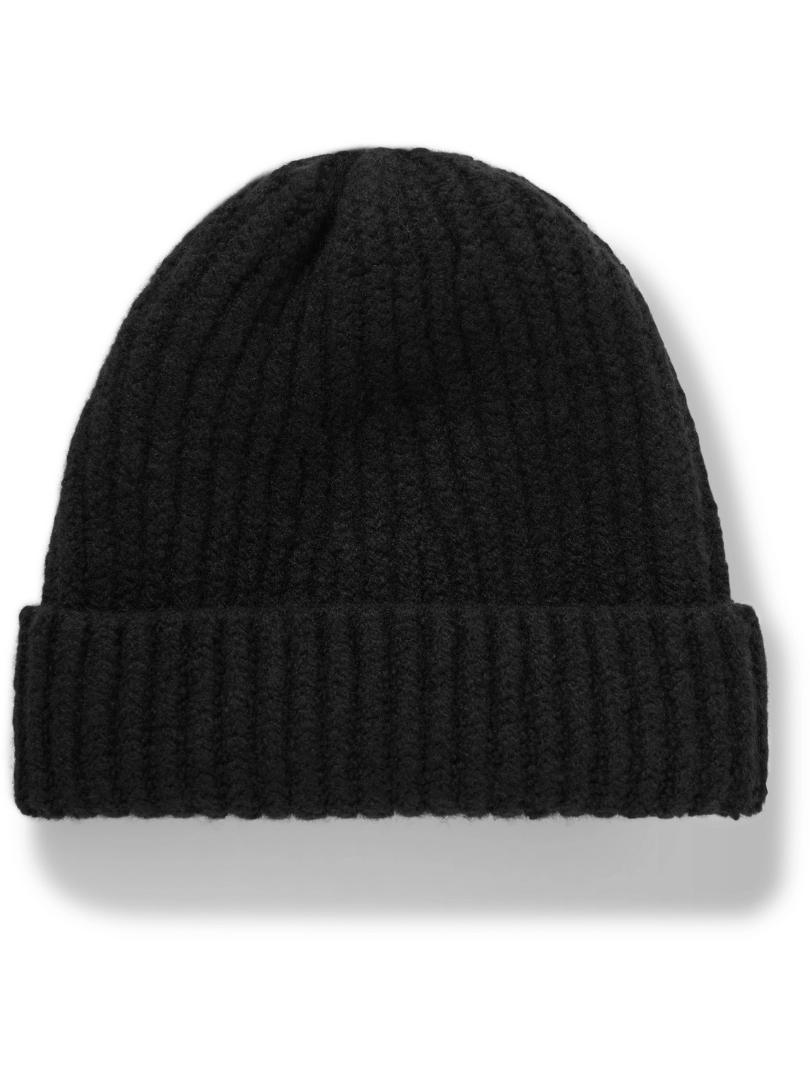 Inis Meain Ribbed Merino Wool And Cashmere-blend Beanie In Black