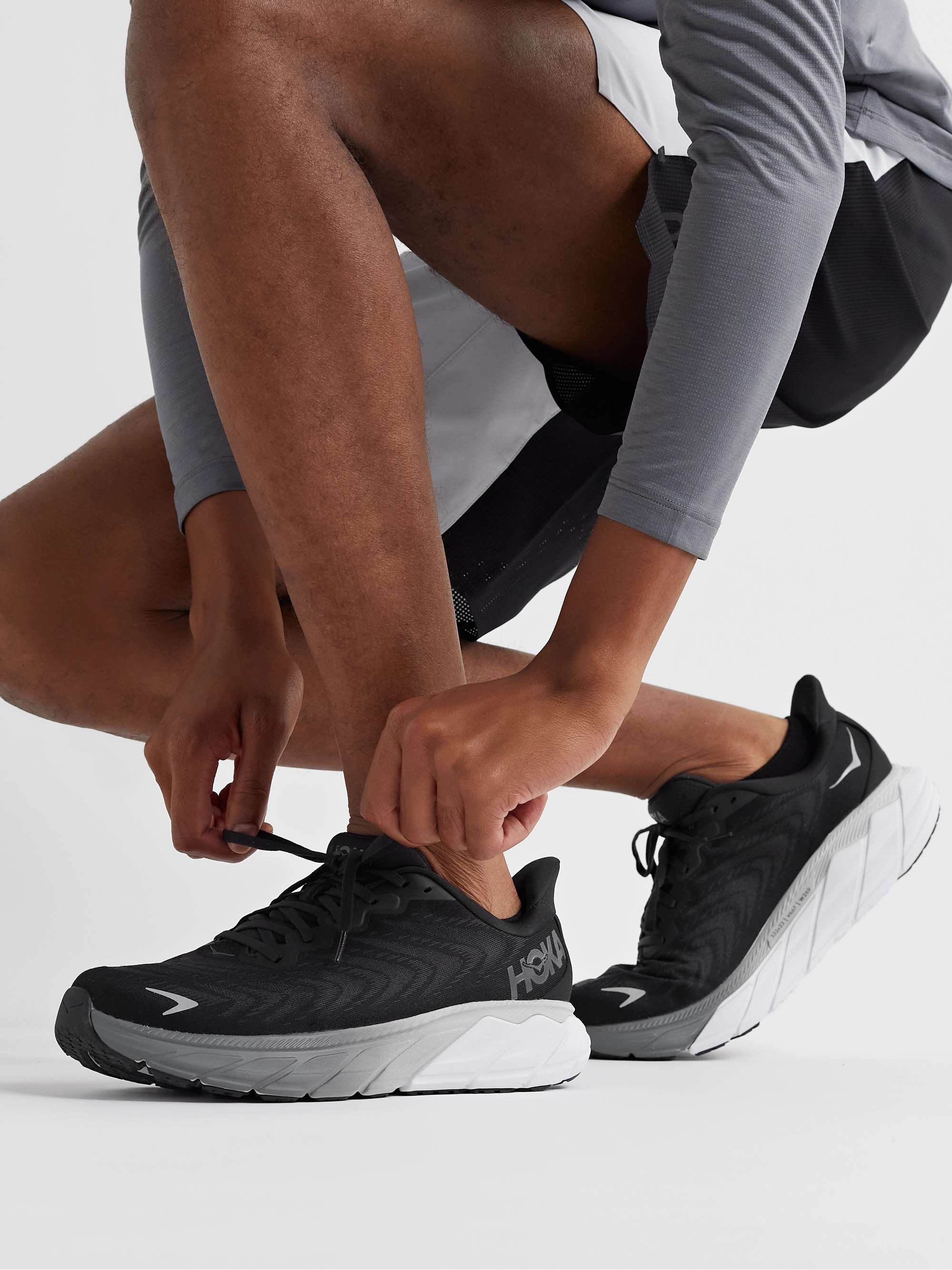 HOKA ONE ONE Arahi 6 Wide-Fit Mesh Running Sneakers