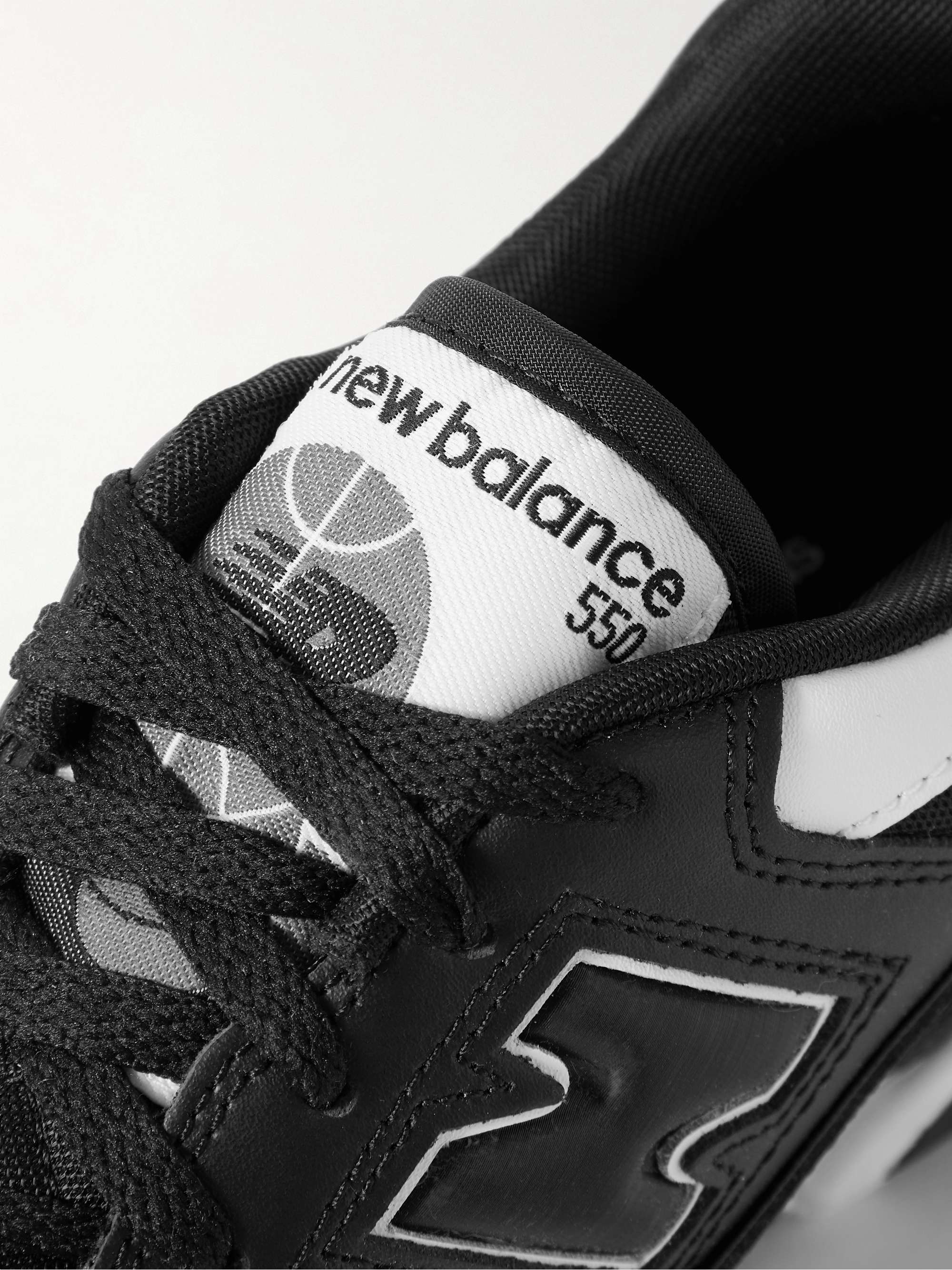COMME DES GARÇONS HOMME + New Balance Sneakers in pelle con finiture in mesh 550