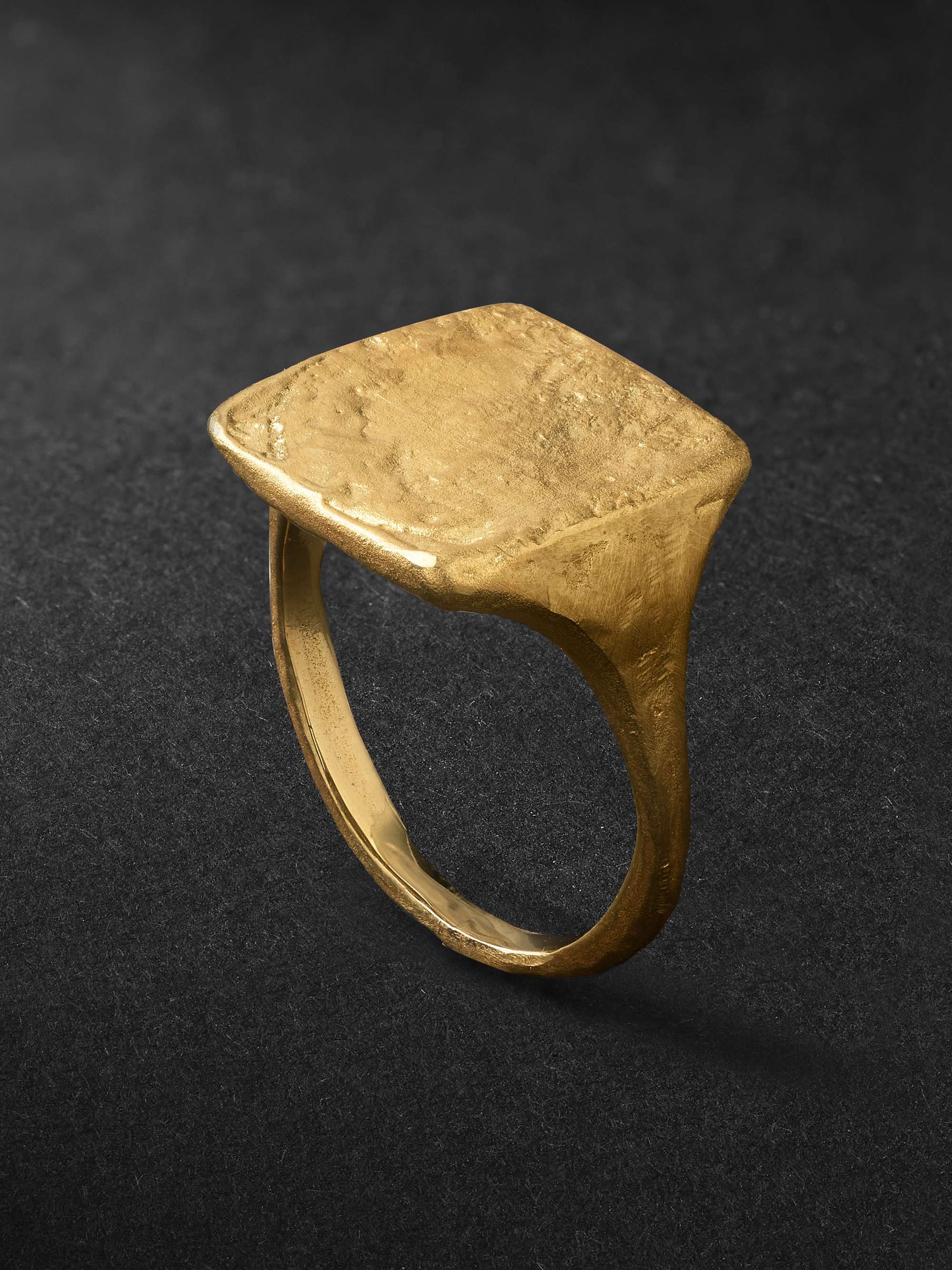 ELHANATI Tokyo Gold Signet Ring
