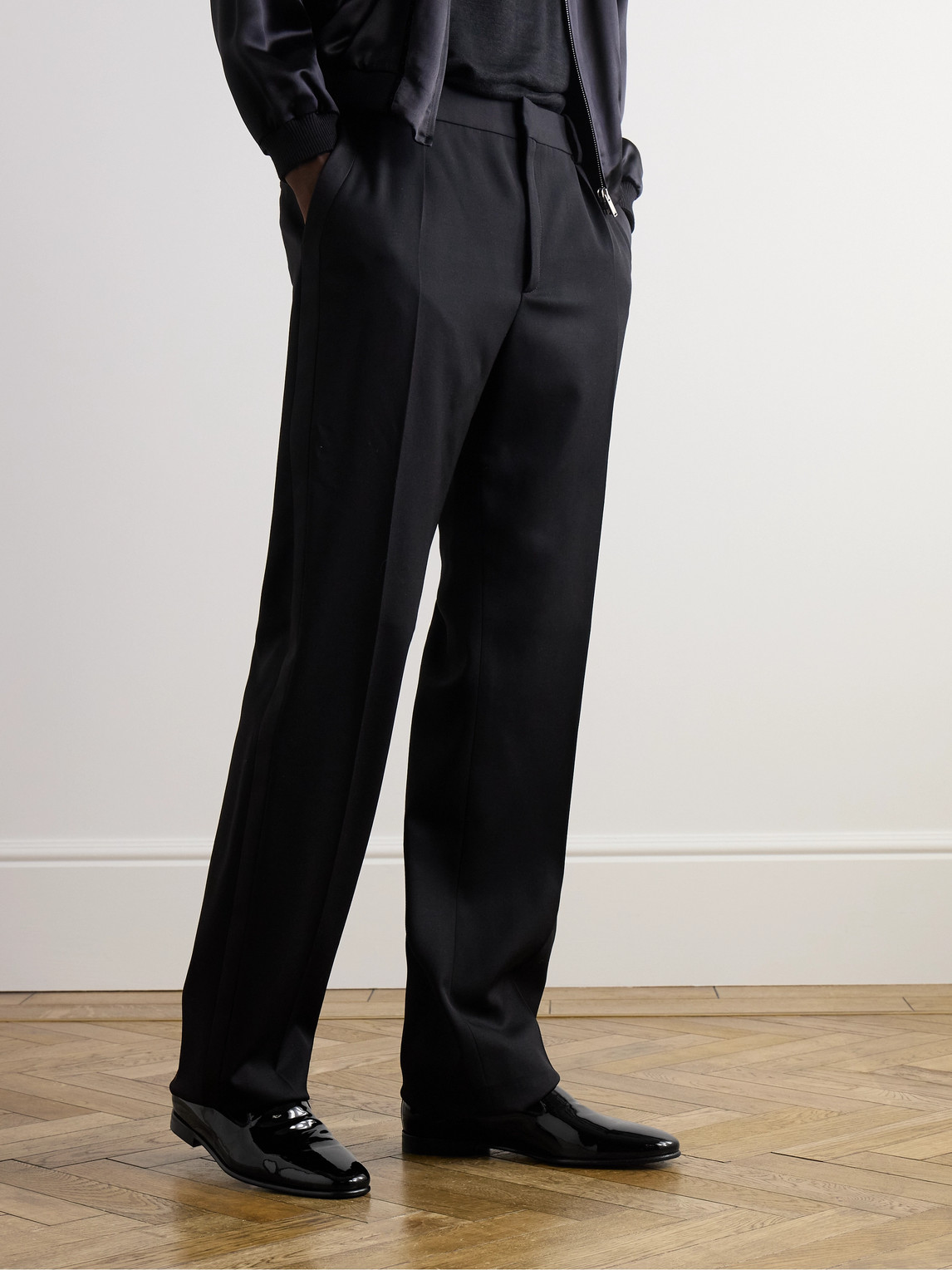 Manolo Blahnik Mario Grosgrain-trimmed Patent-leather Loafers In Black