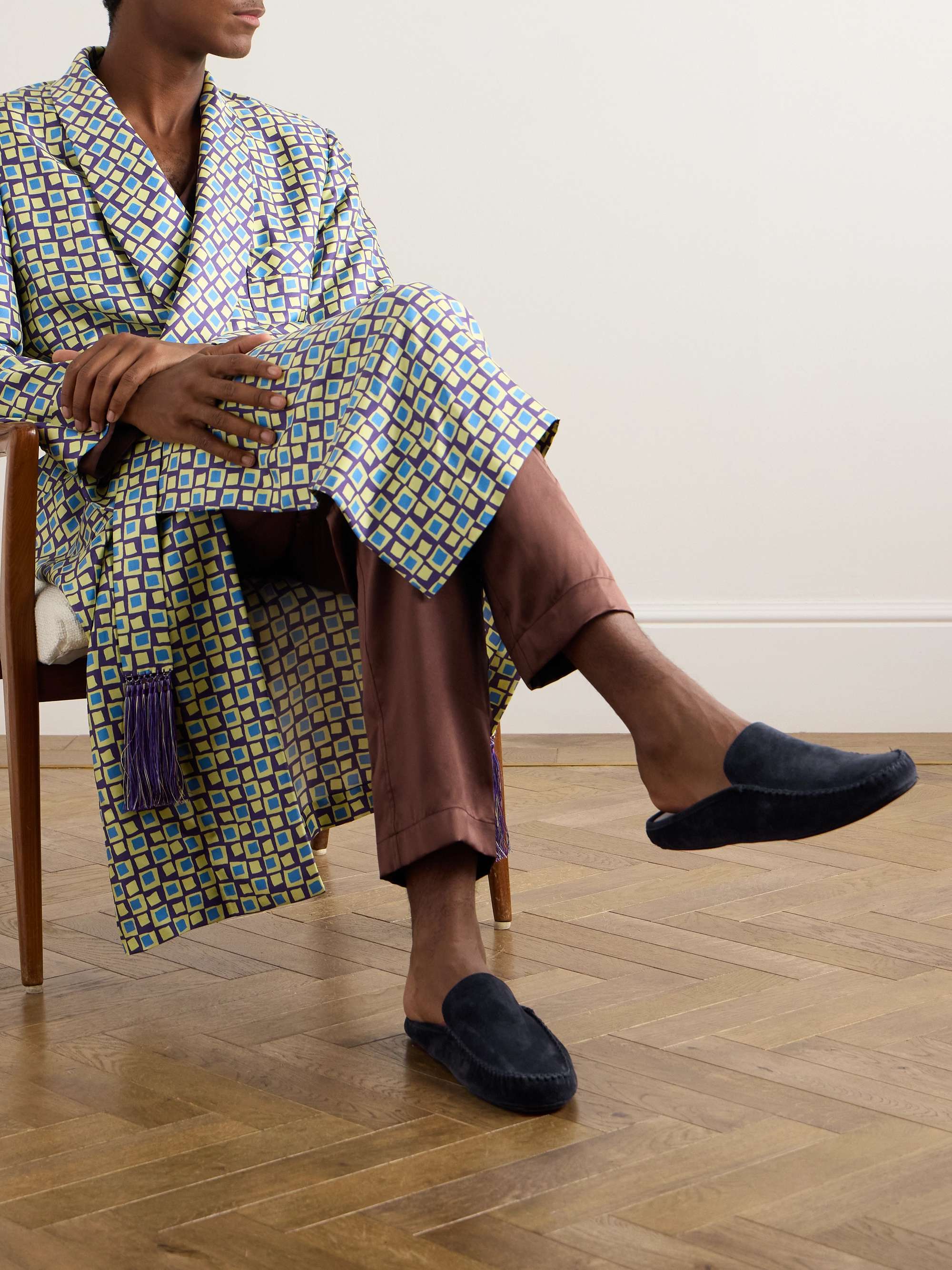 MANOLO BLAHNIK Crawford Suede Slippers