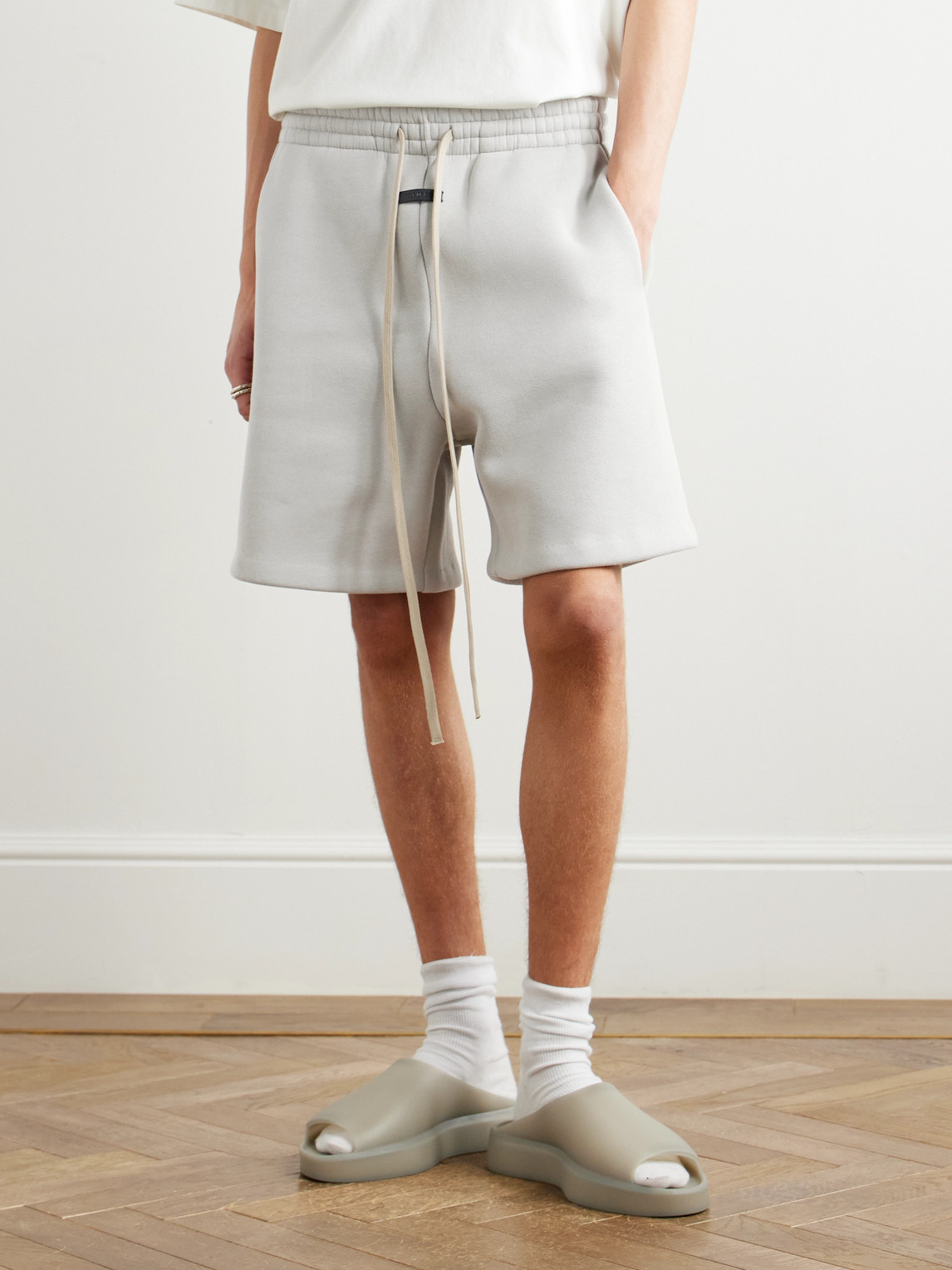 Fear Of God Drawstring Label Shorts In Gray
