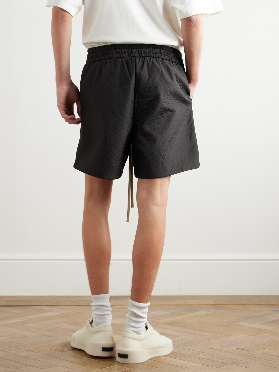 FEAR OF GOD WIDE-LEG LOGO-APPLIQUÉD TEXTURED-SHELL DRAWSTRING SHORTS