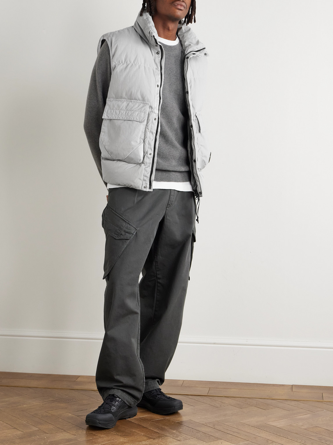 C.p. Company Eco-chrome R Padded Recycled-shell Hooded Down Gilet In Gray