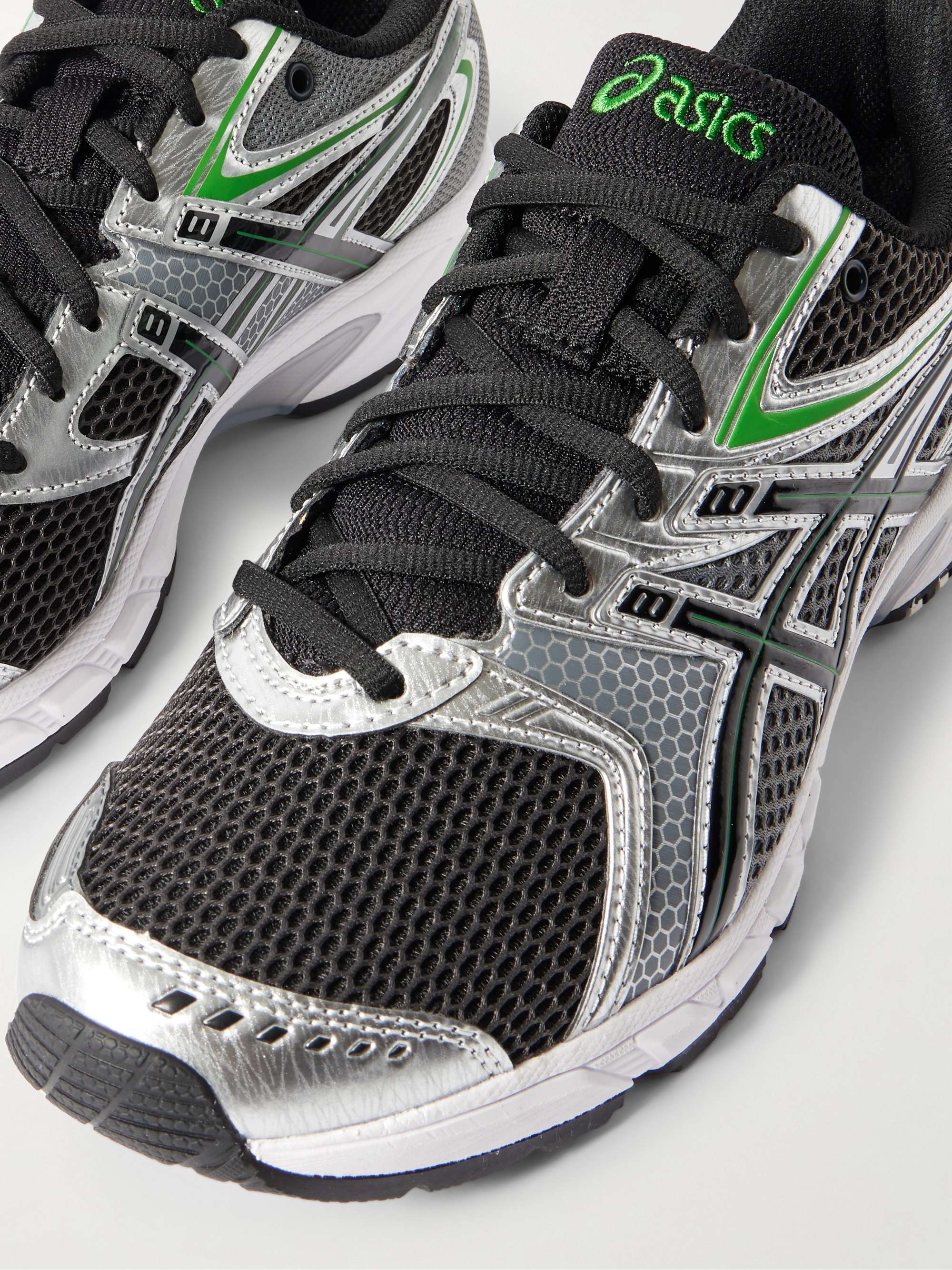 ASICS 