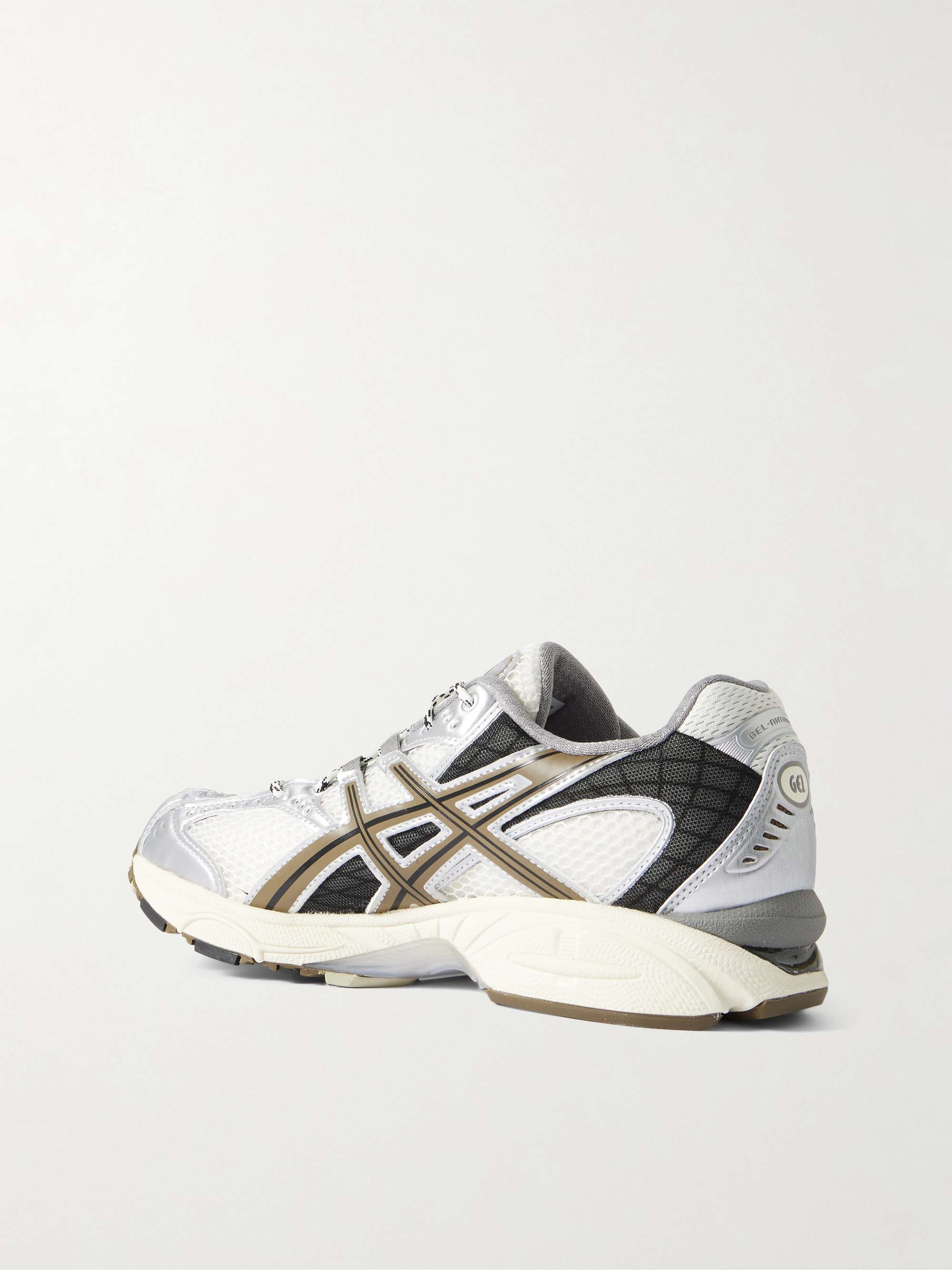 ASICS 