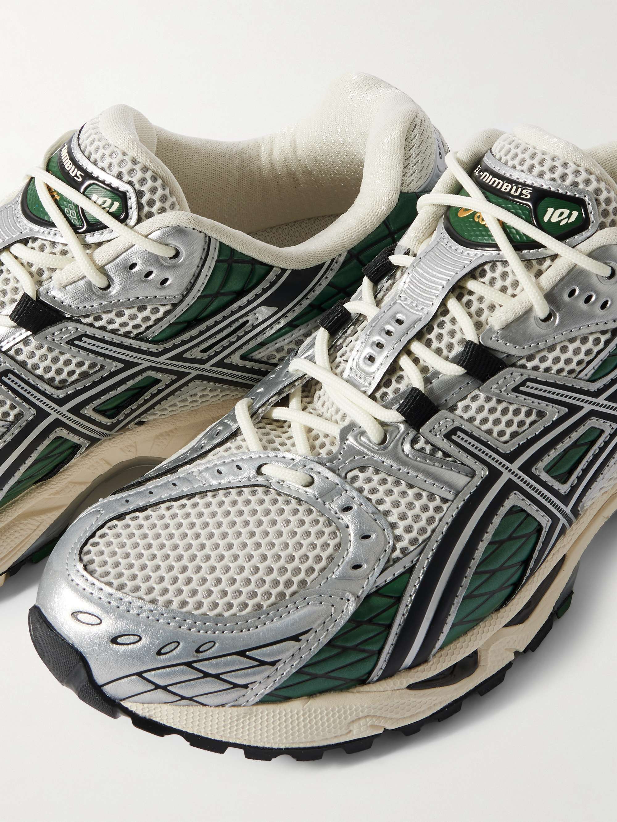 ASICS 