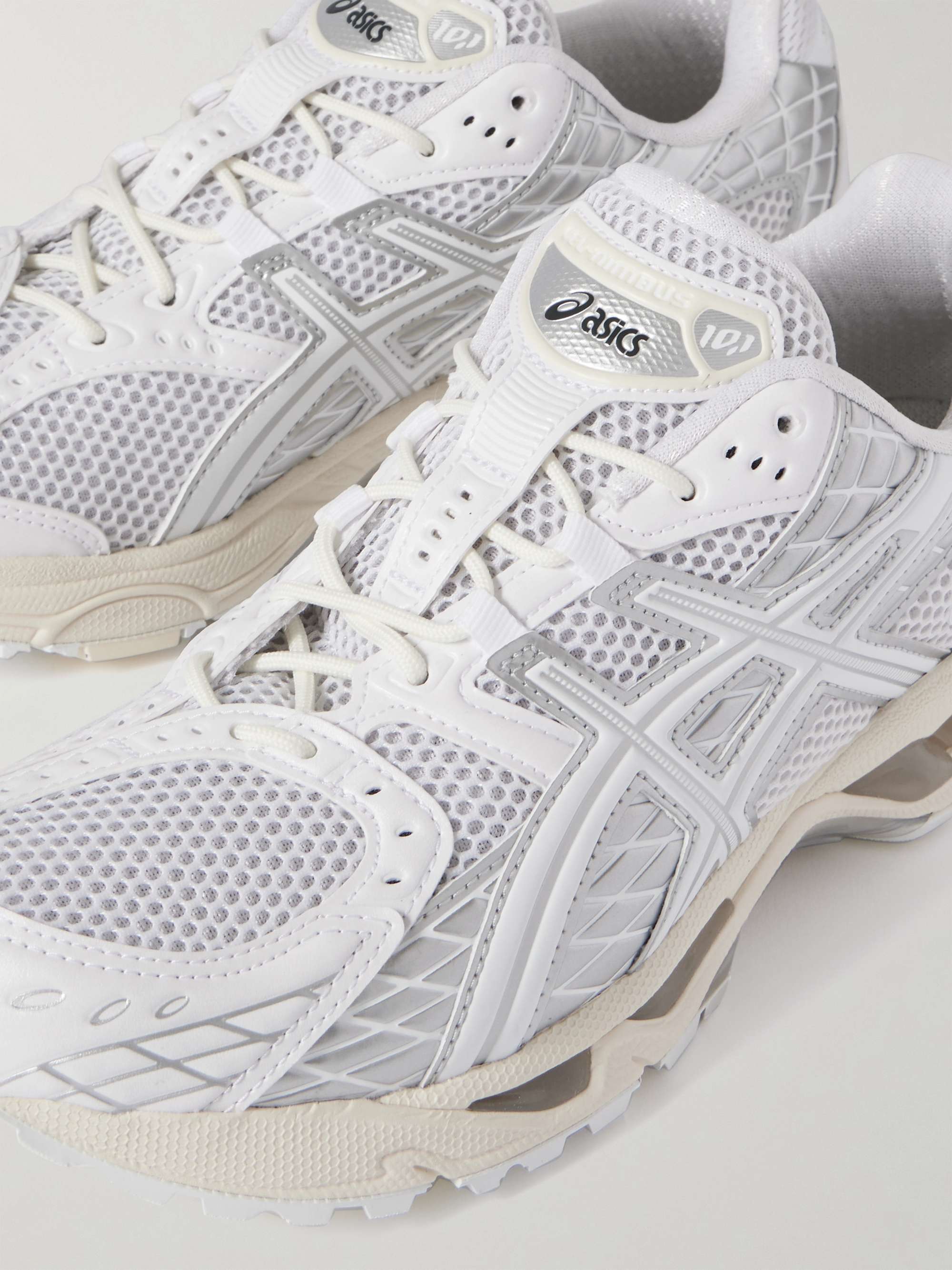 ASICS 