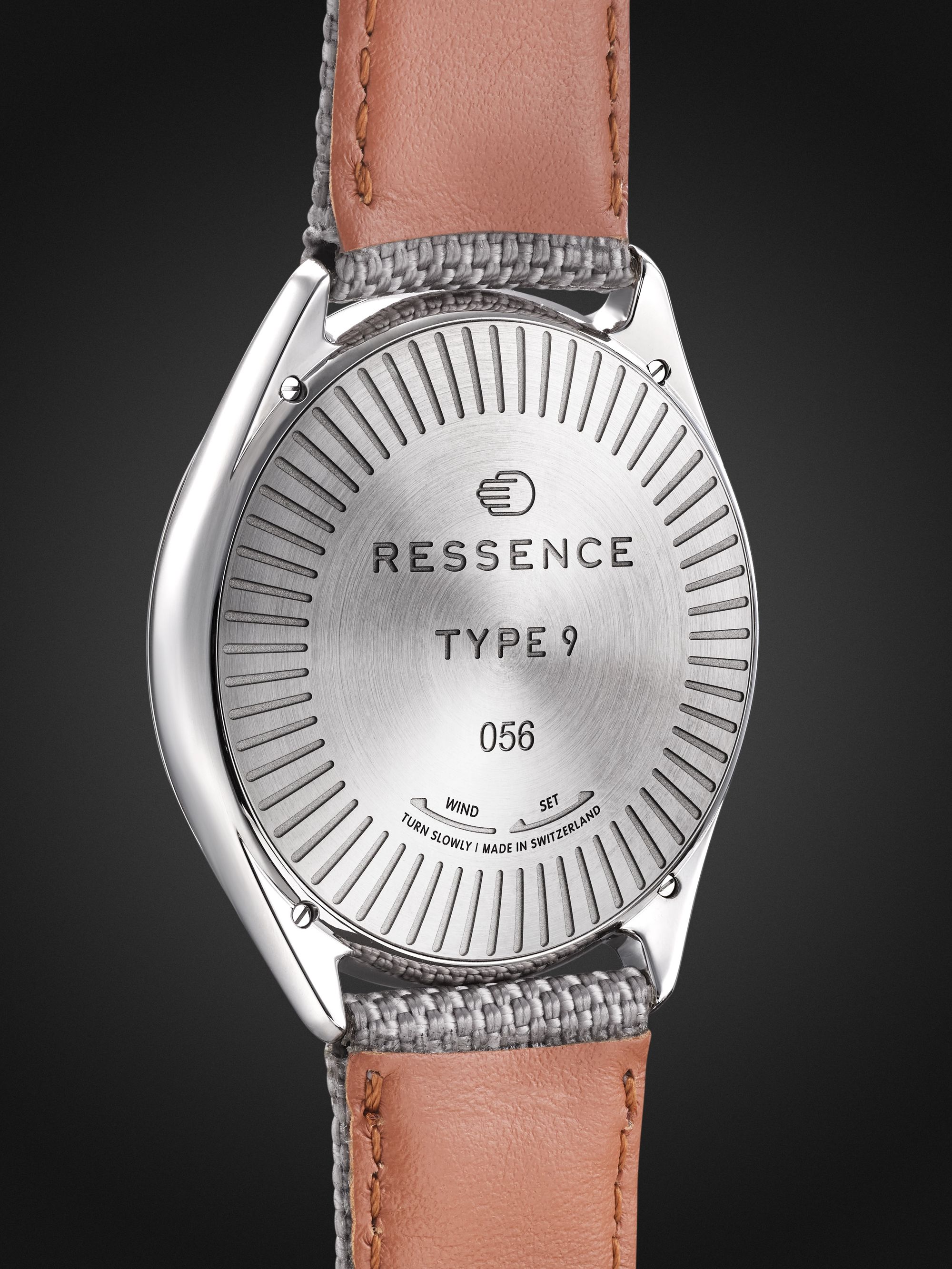 RESSENCE 