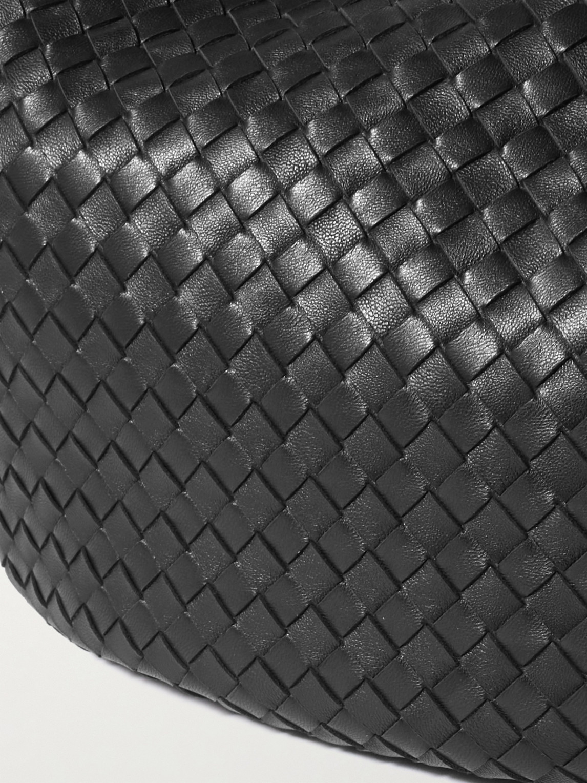 Bottega Veneta Intrecciato Leather Messenger Bag In Black