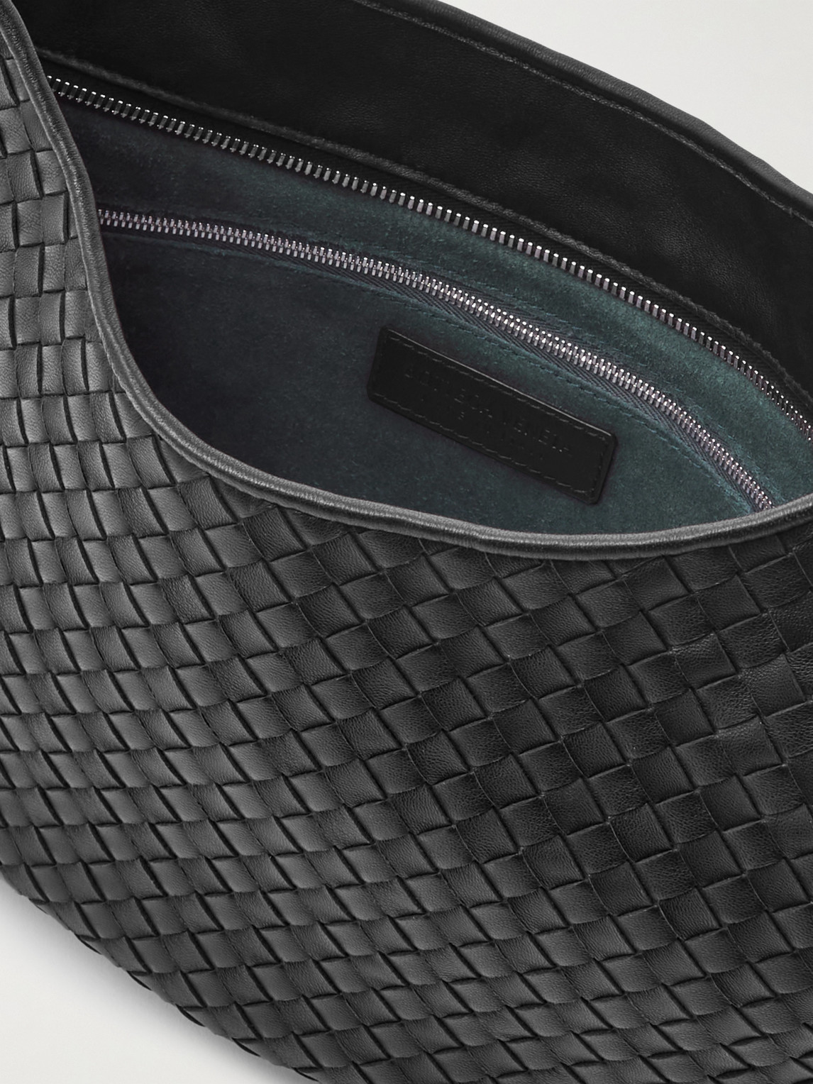 Bottega Veneta Intrecciato Leather Messenger Bag In Black