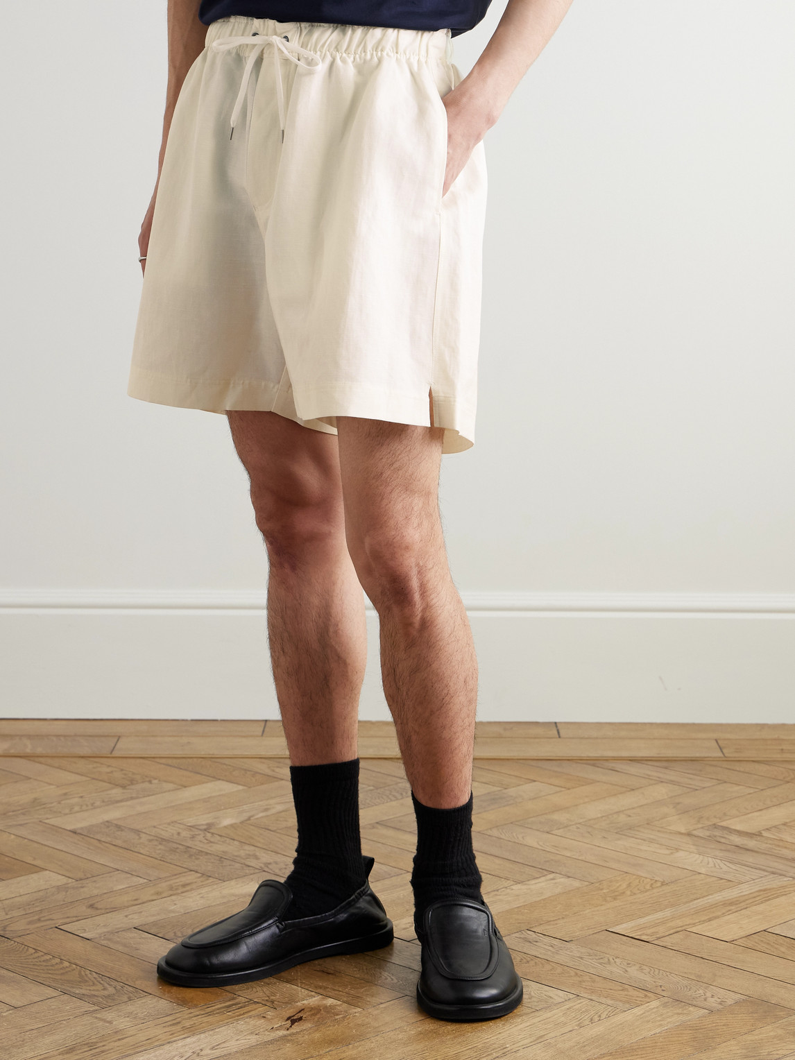 Studio Nicholson Starboard Wide-leg Linen And Wool-blend Drawstring Shorts